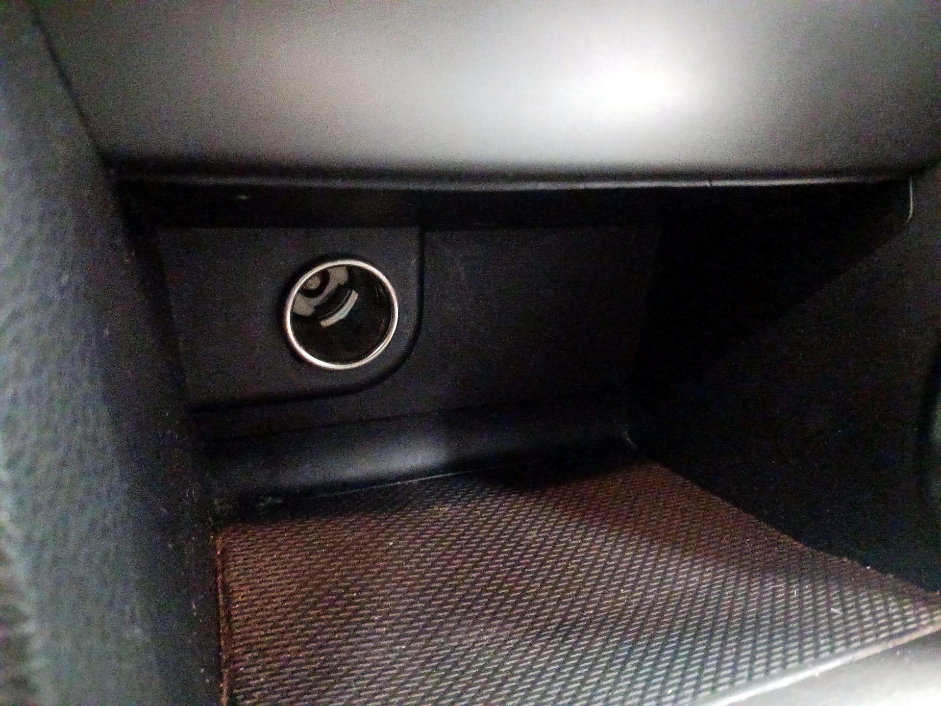 Thumbnail: 2014 Subaru Legacy - 17