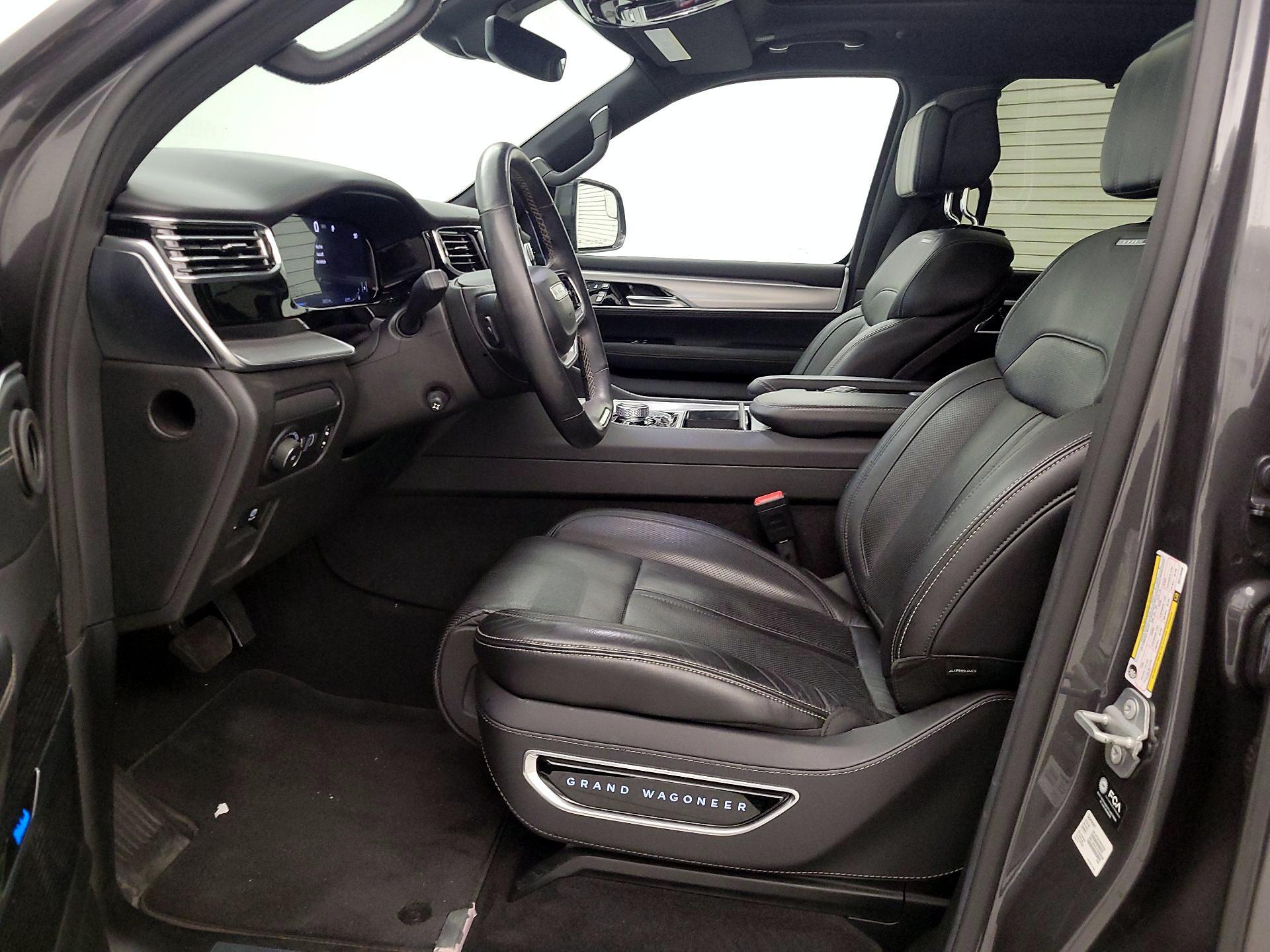 Thumbnail: 2022 Jeep Grand Wagoneer - 11