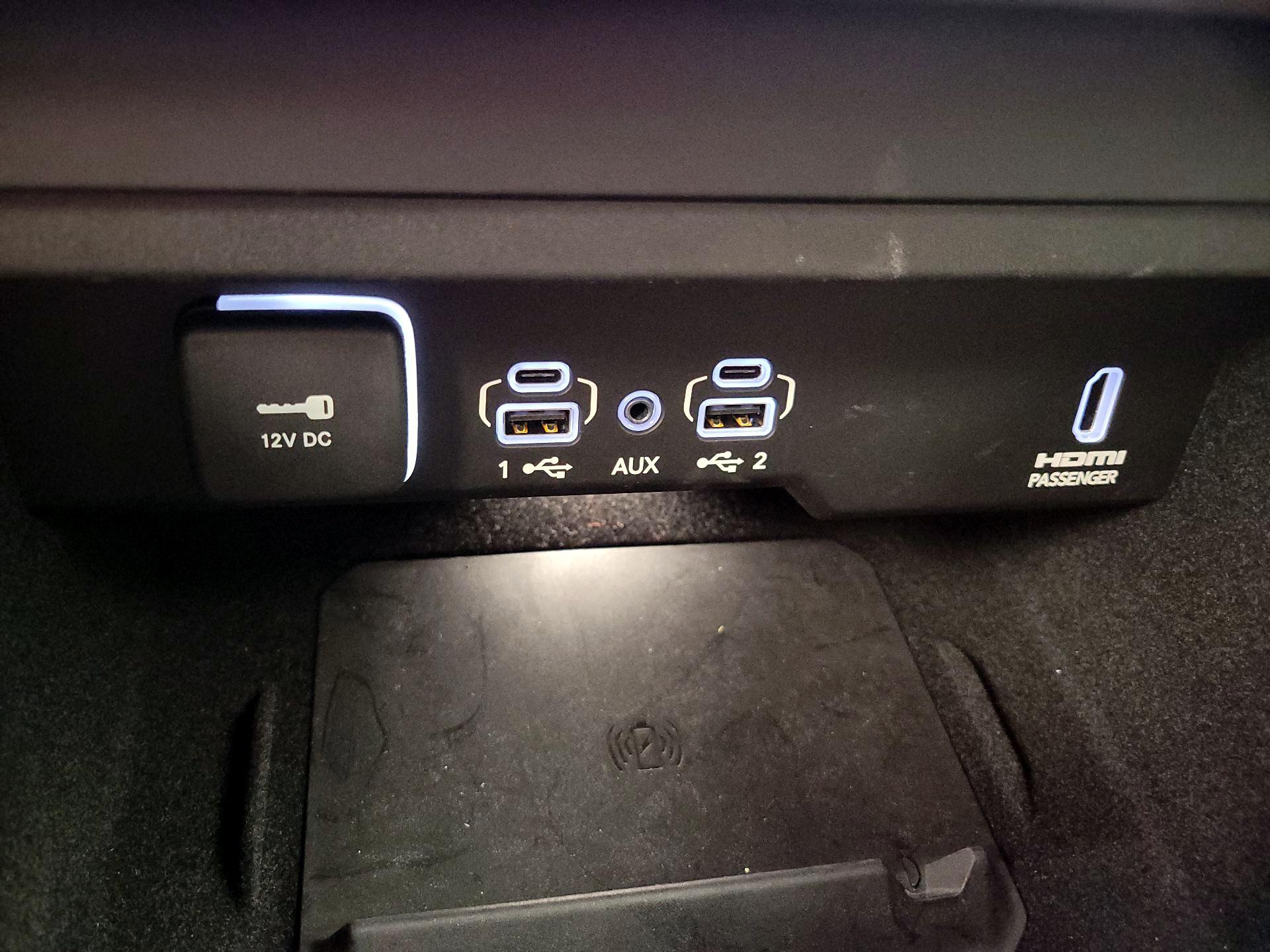 Thumbnail: 2022 Jeep Grand Wagoneer - 18