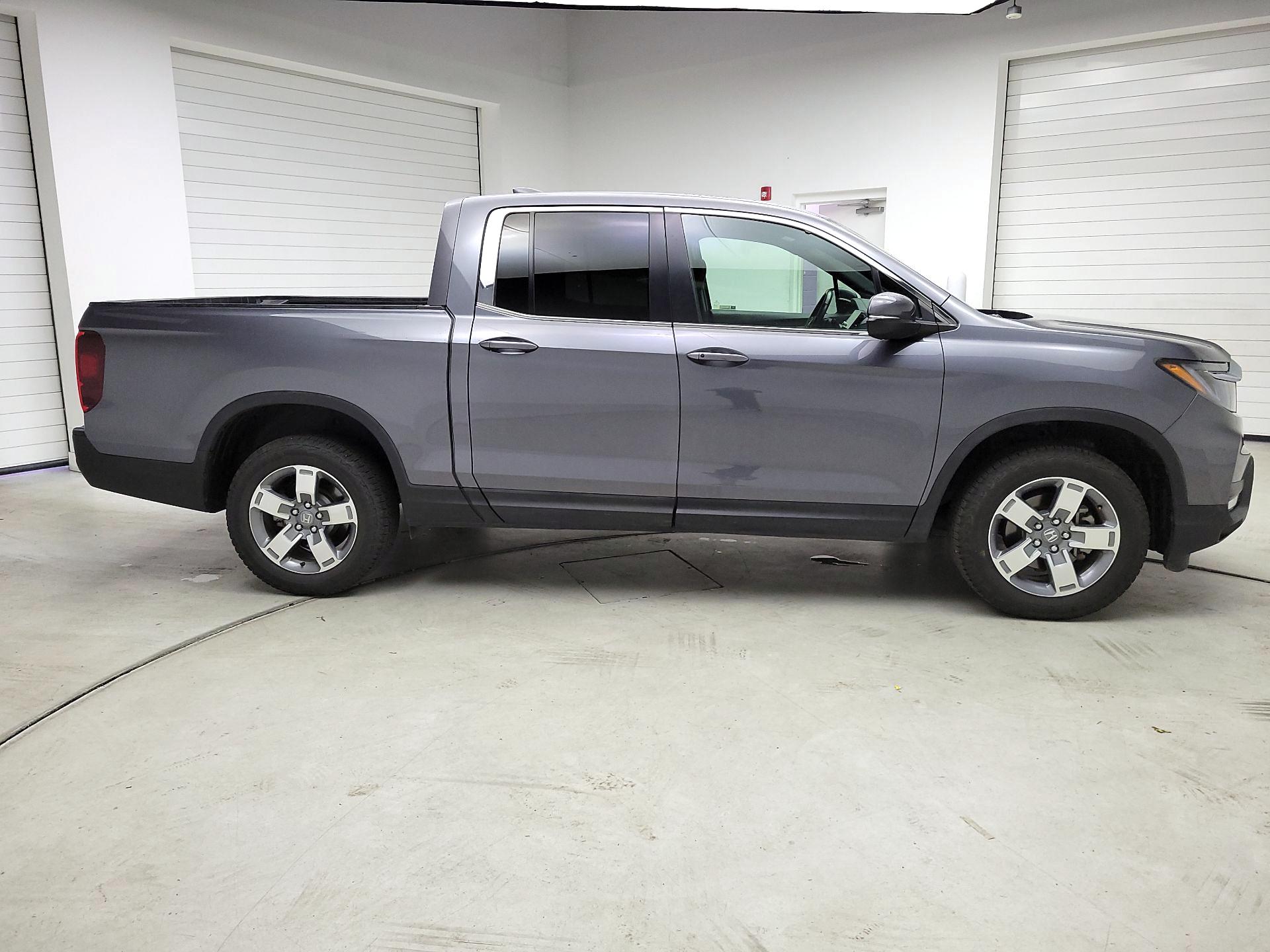 Thumbnail: 2025 Honda Ridgeline - 4