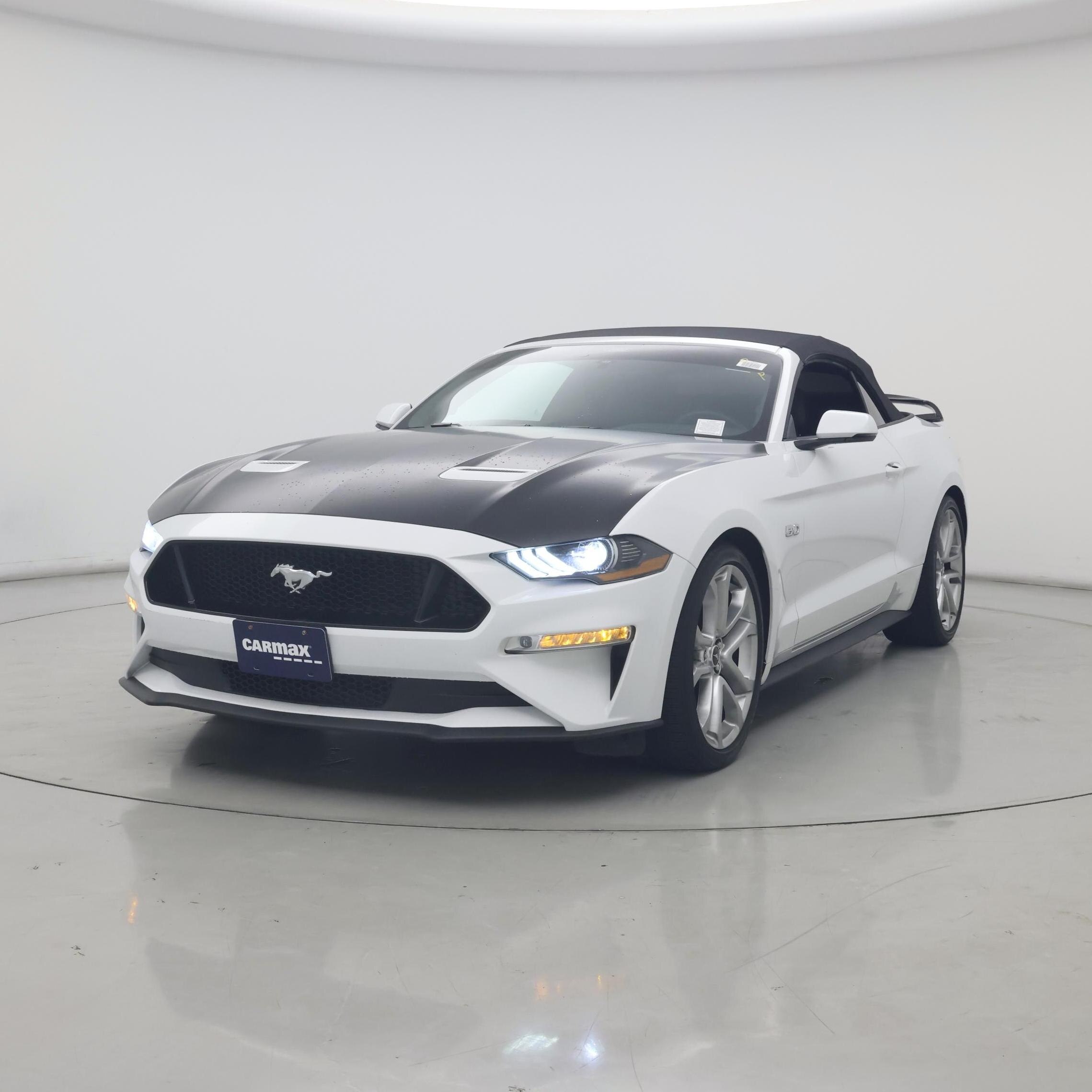 Thumbnail: 2019 Ford Mustang - 4