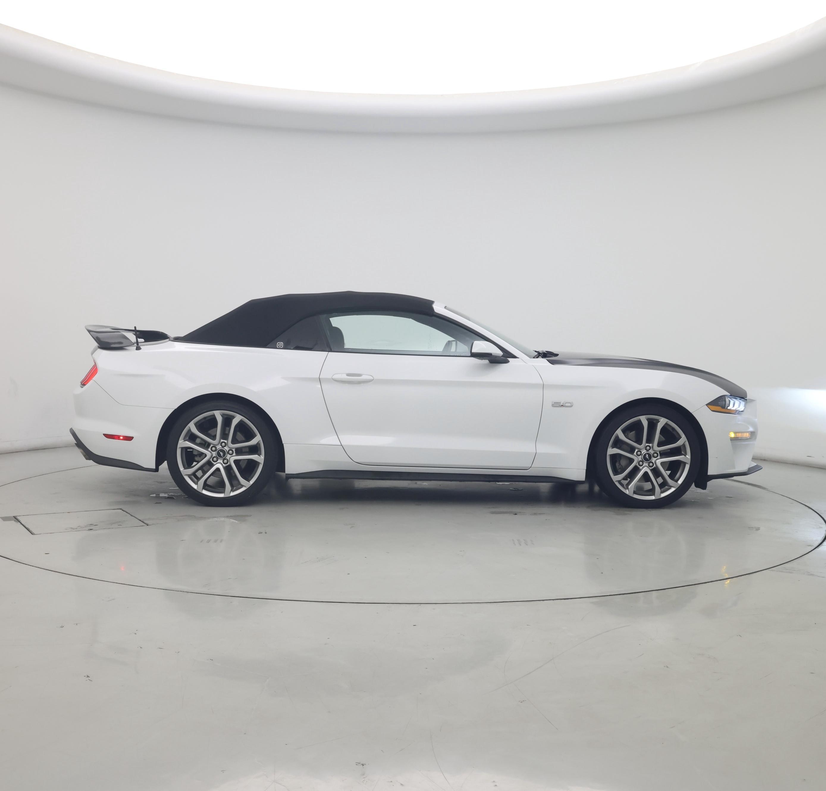 Thumbnail: 2019 Ford Mustang - 7