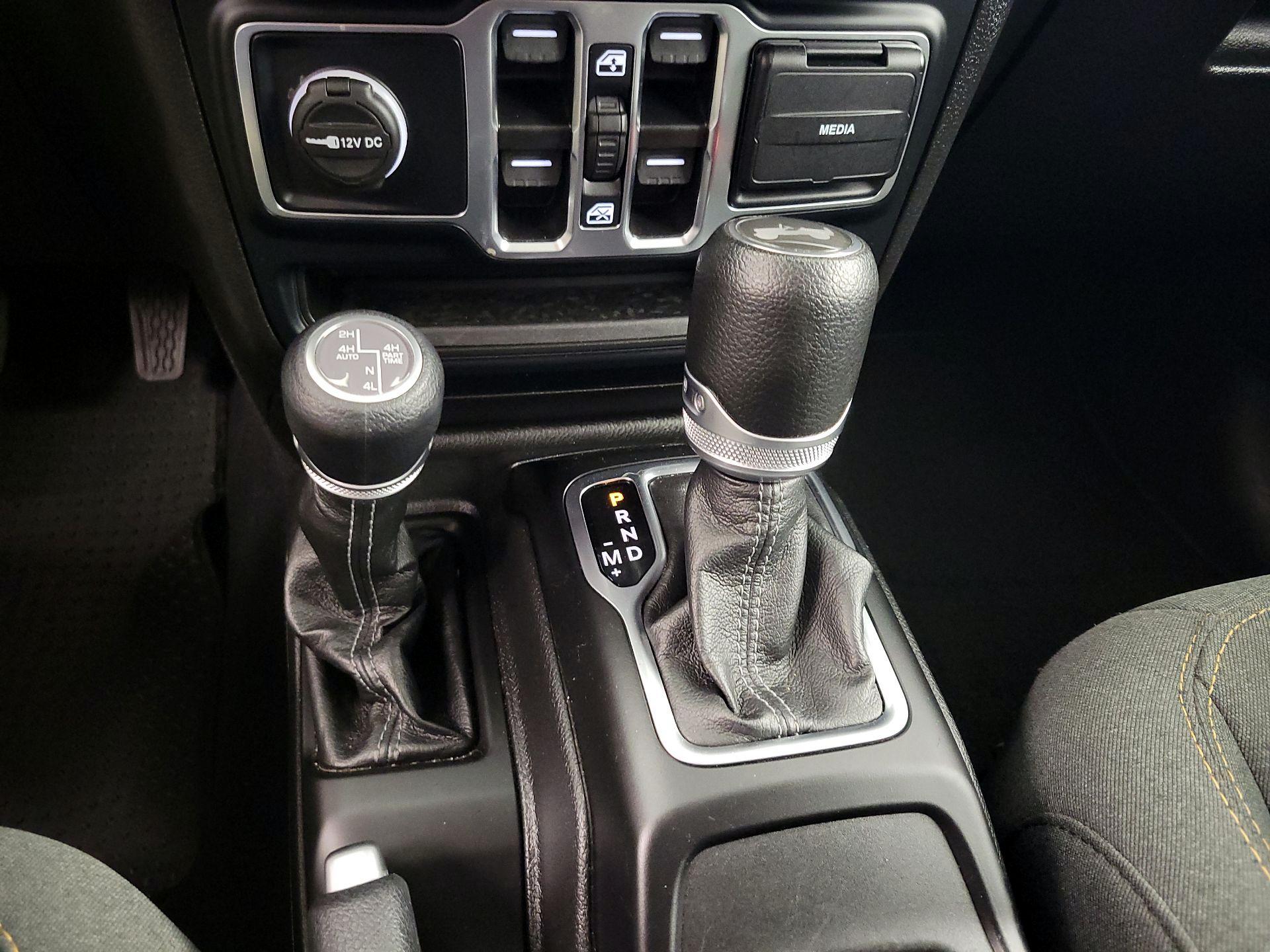 Thumbnail: 2024 Jeep Wrangler - 17