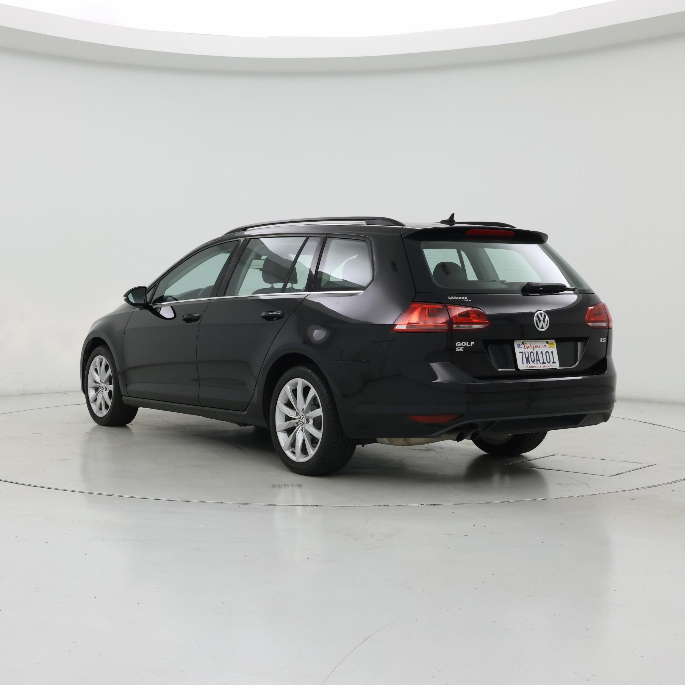 Thumbnail: 2017 Volkswagen Golf - 2