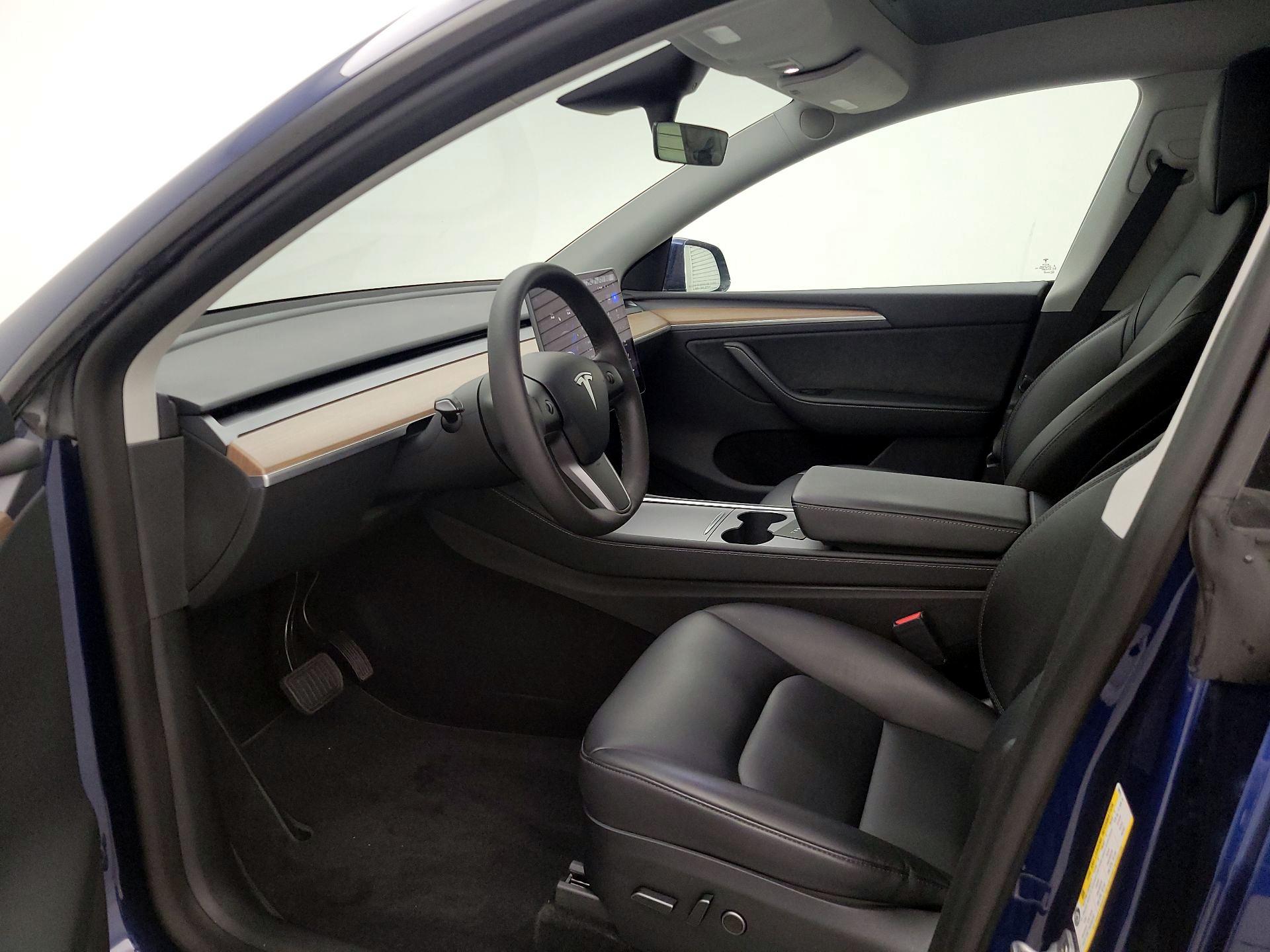 Thumbnail: 2023 Tesla Model Y - 11