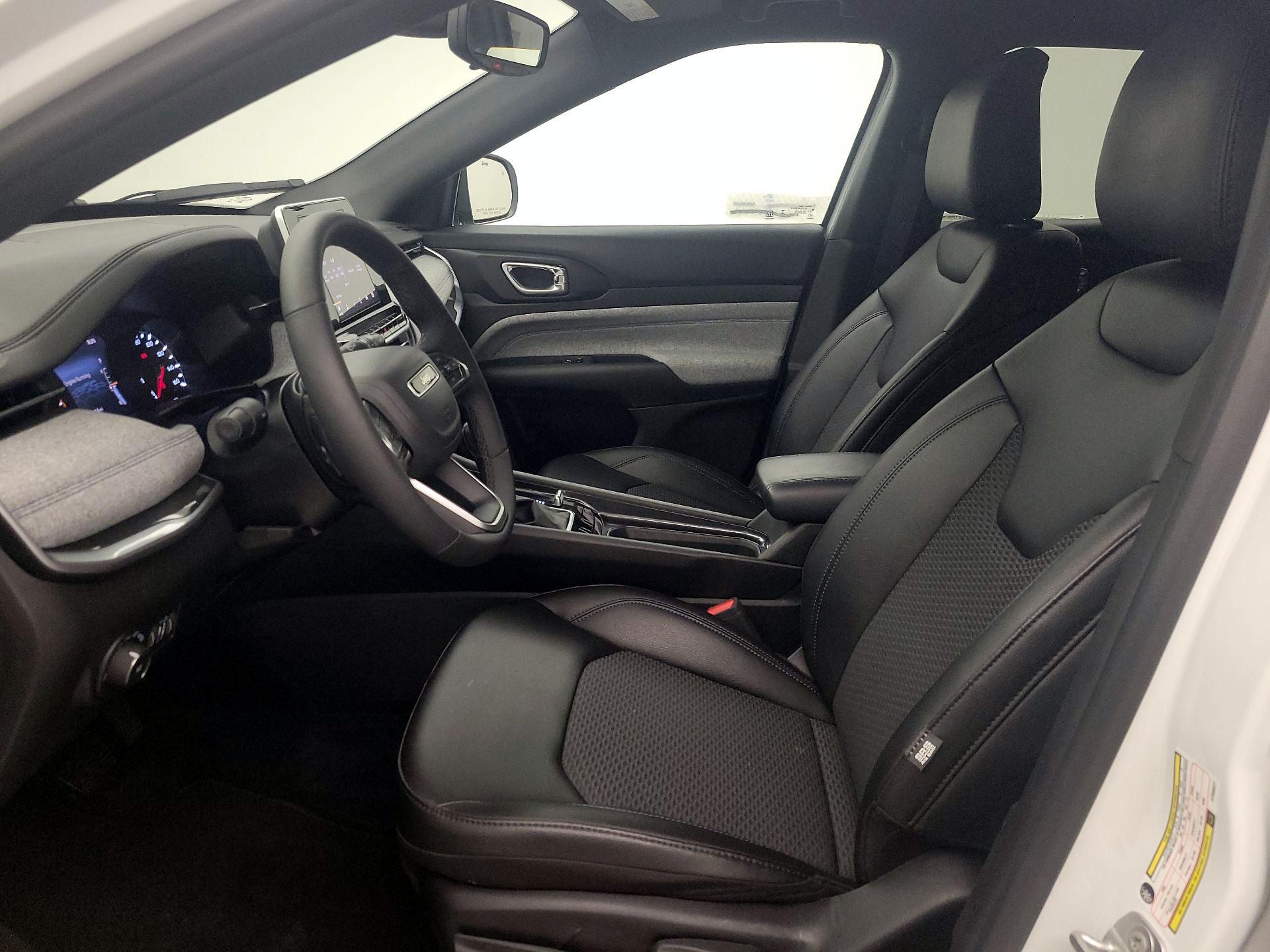 Thumbnail: 2025 Jeep Compass - 11