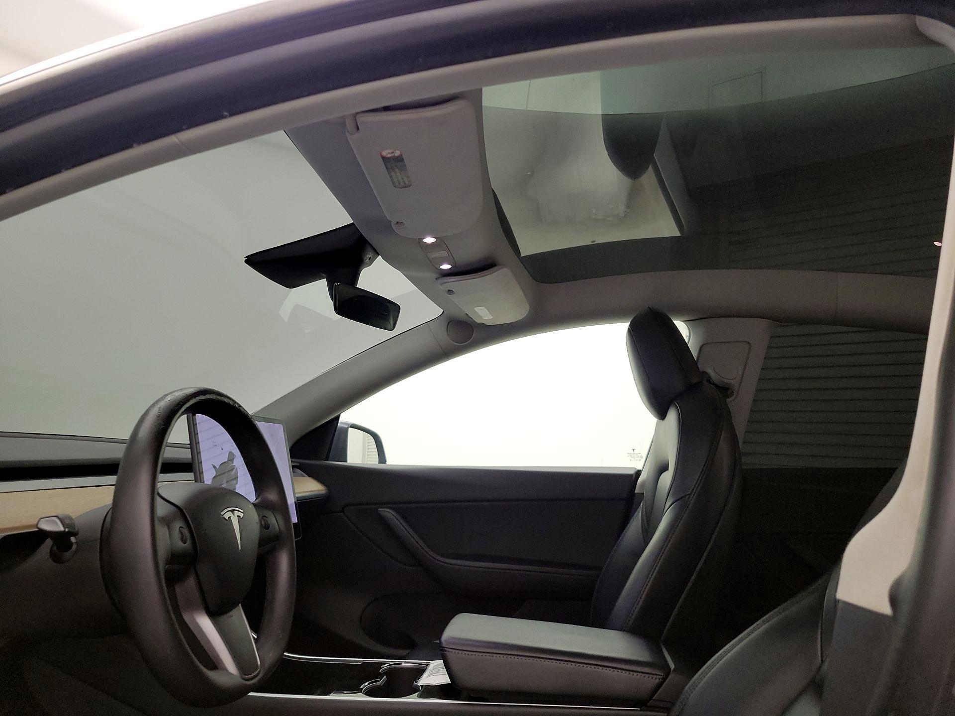 Thumbnail: 2021 Tesla Model Y - 19