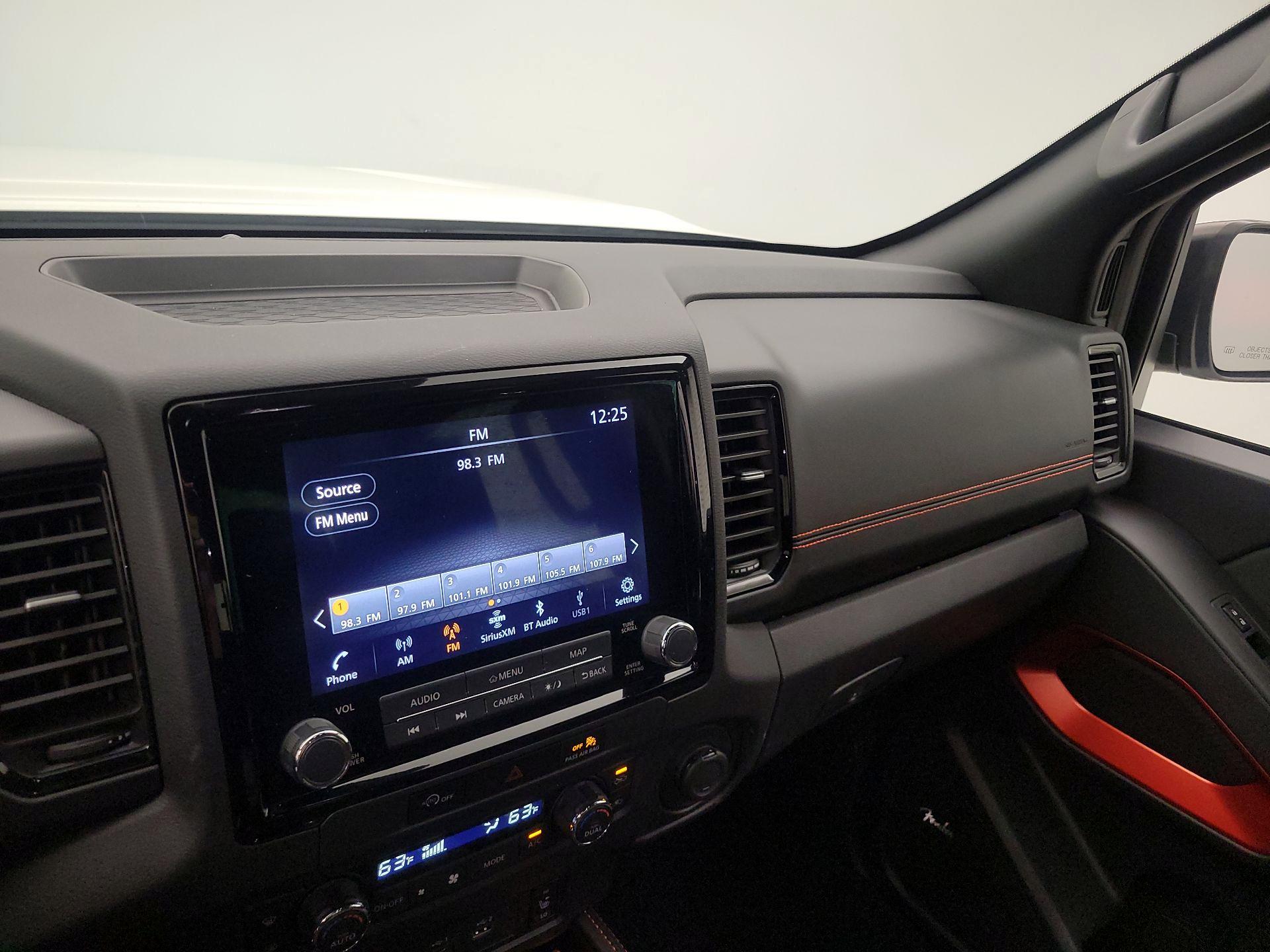 Thumbnail: 2024 Nissan Frontier - 16