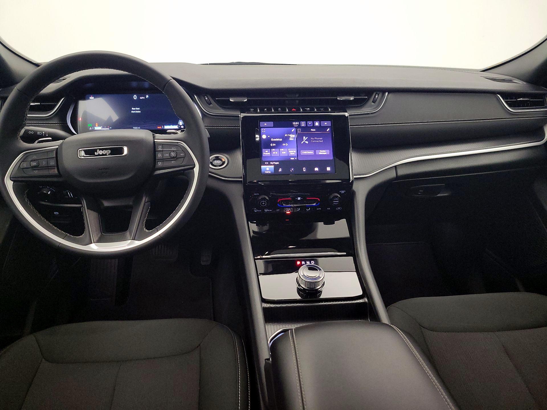 Thumbnail: 2025 Jeep Grand Cherokee - 9