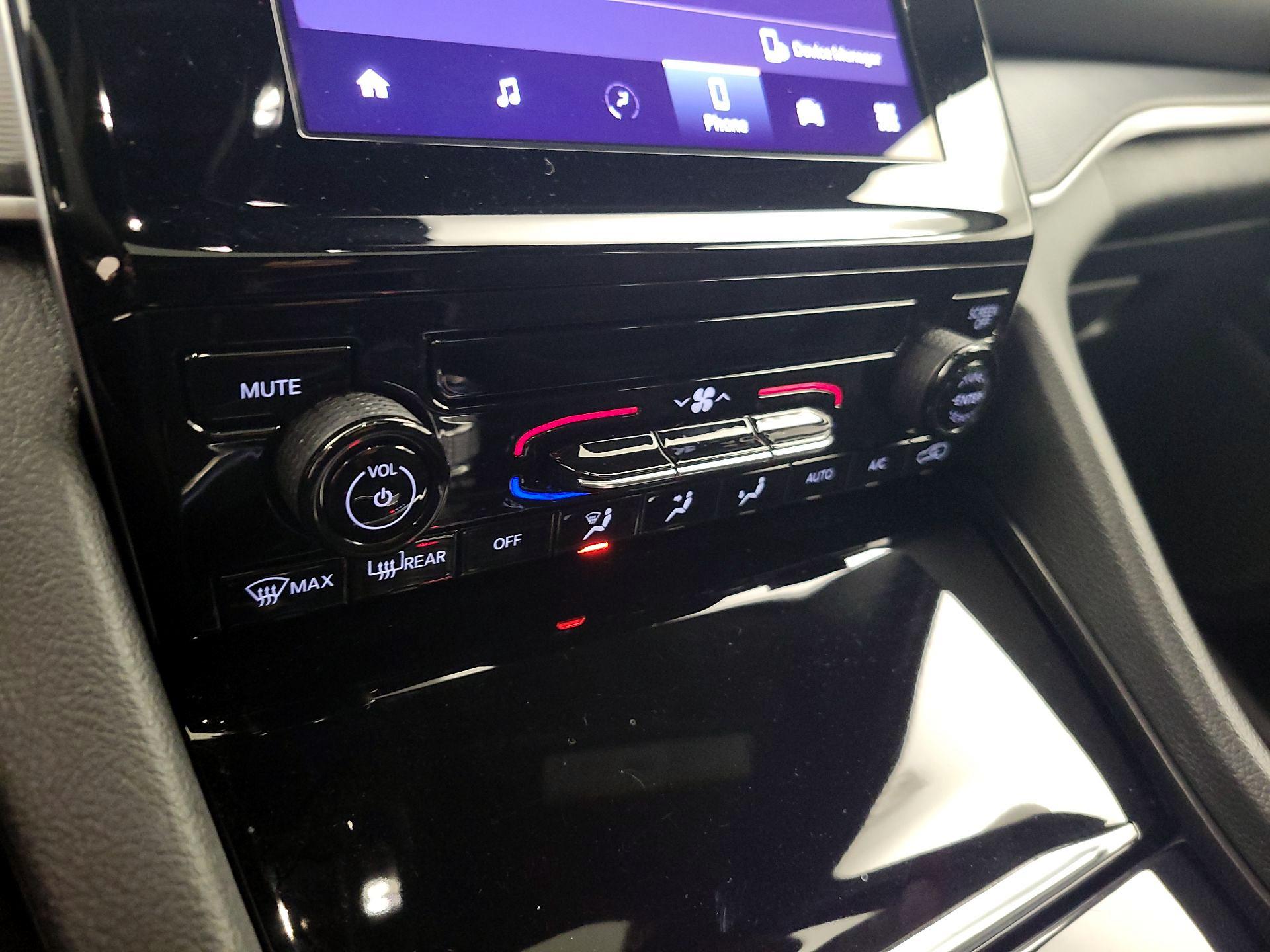 Thumbnail: 2025 Jeep Grand Cherokee - 16