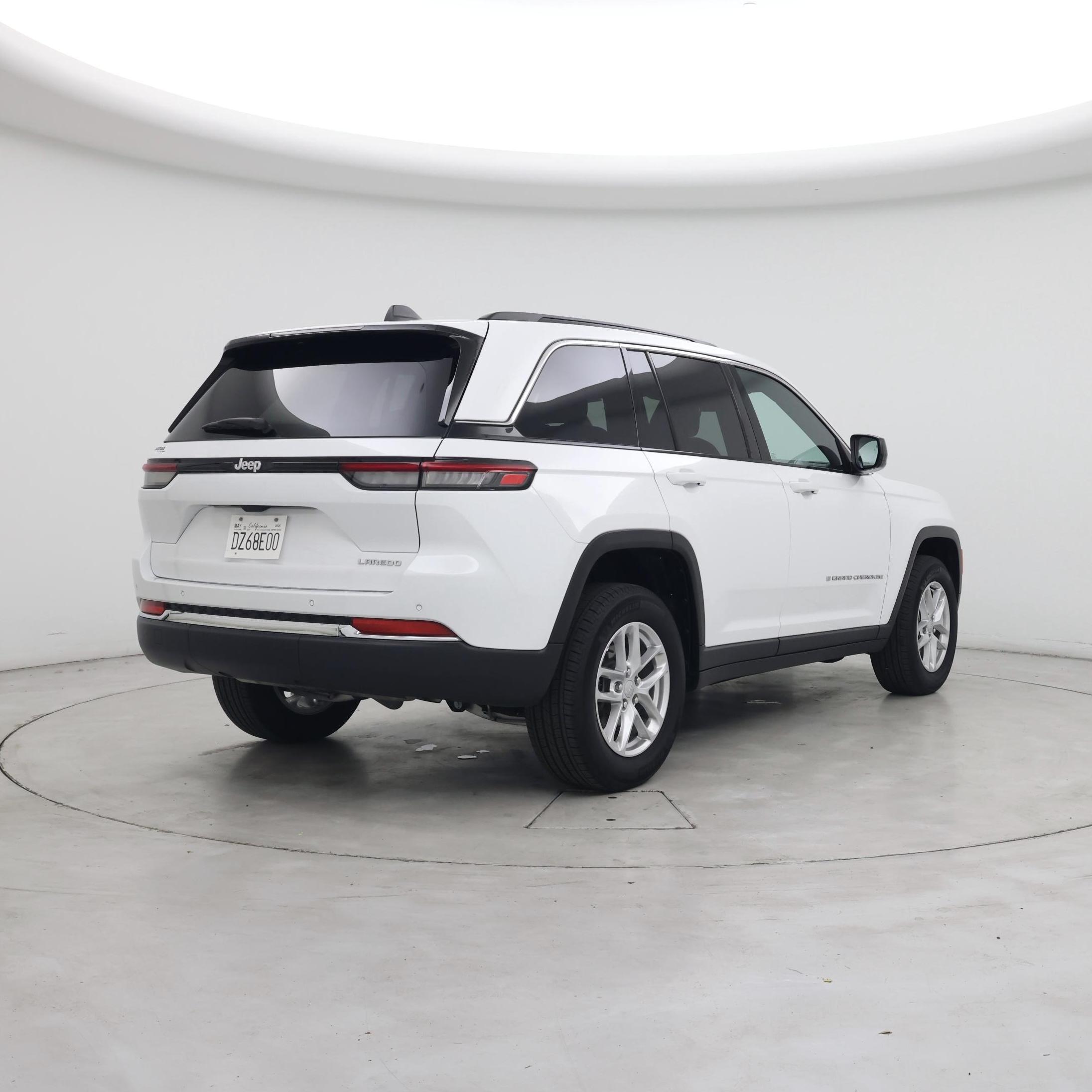 Thumbnail: 2025 Jeep Grand Cherokee - 8