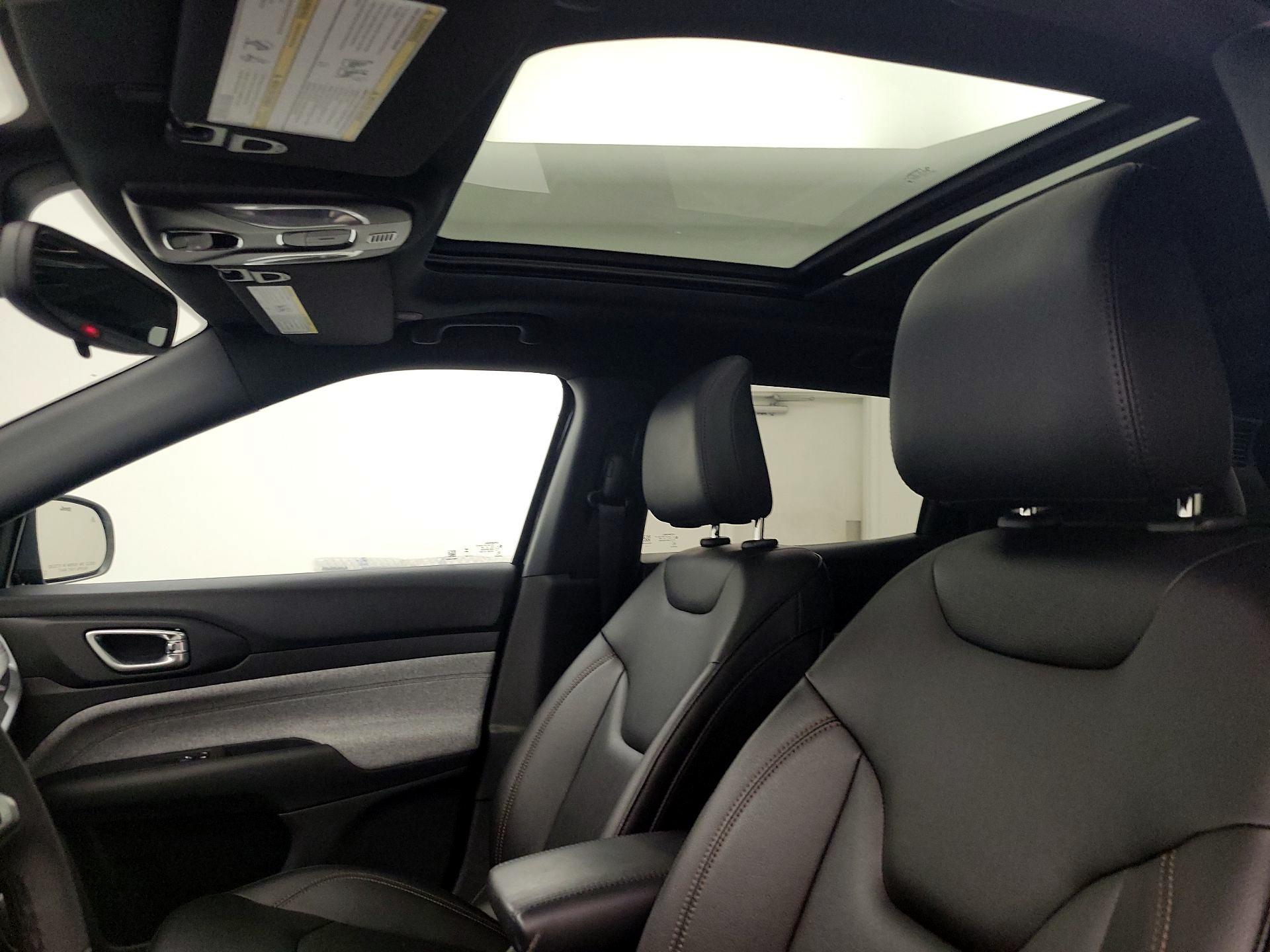 Thumbnail: 2024 Jeep Compass - 17