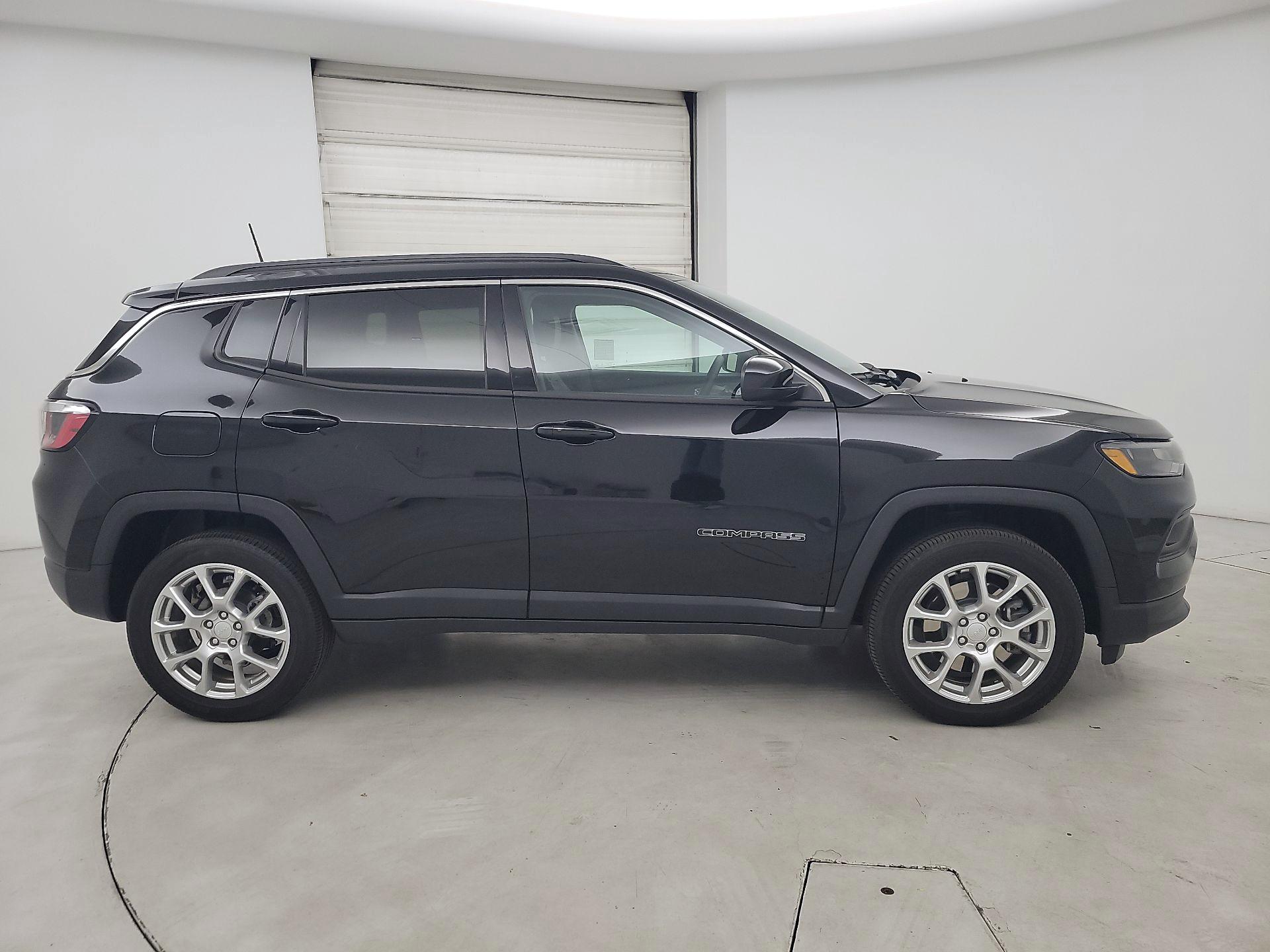 Thumbnail: 2024 Jeep Compass - 4