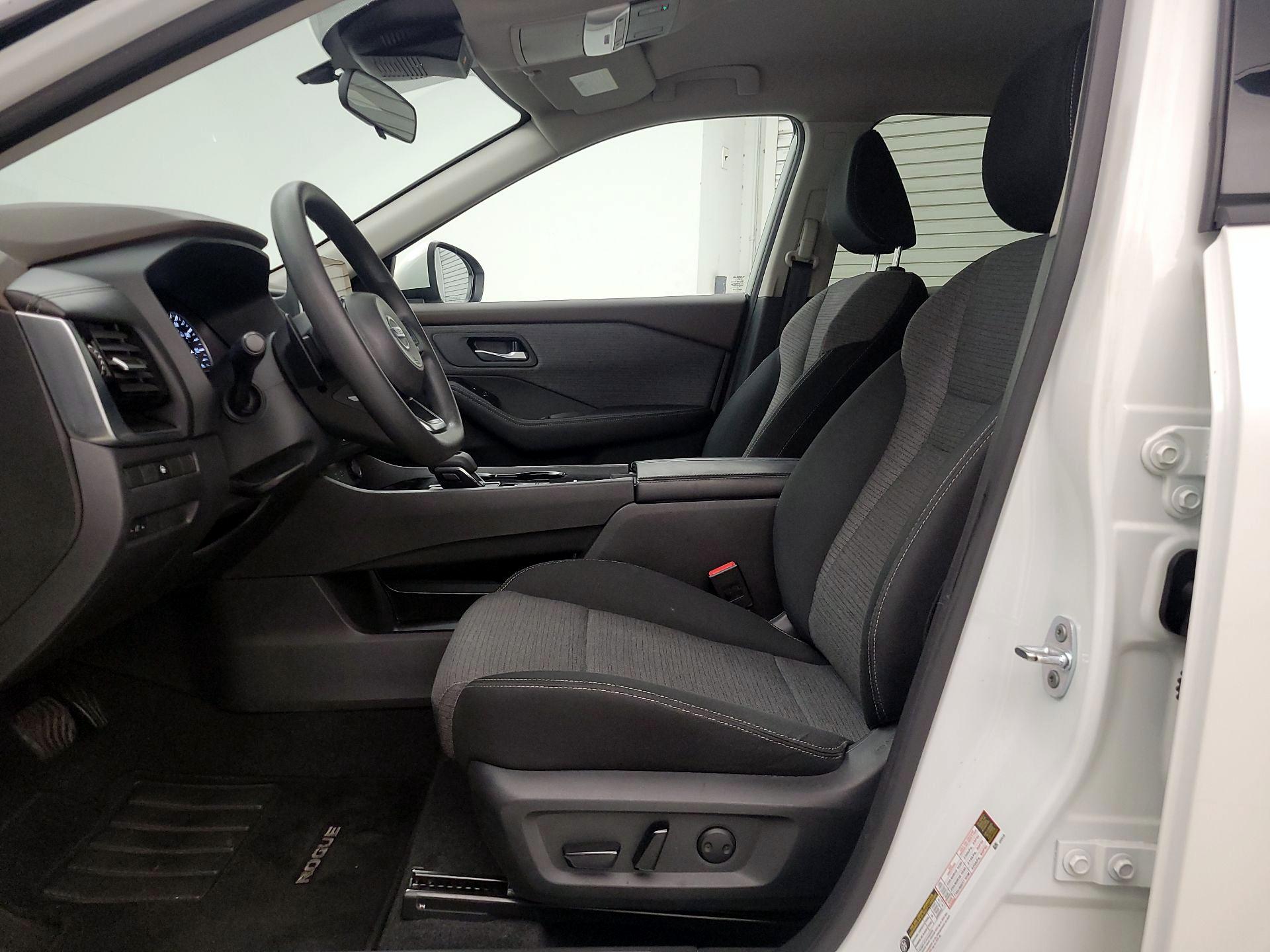 Thumbnail: 2021 Nissan Rogue - 11