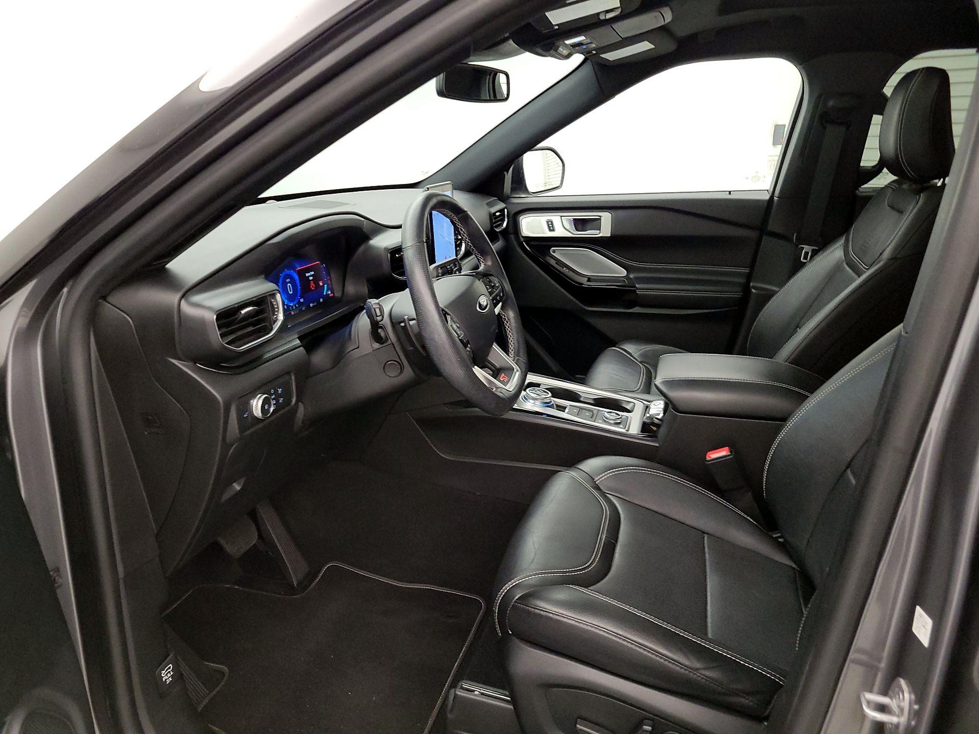 Thumbnail: 2021 Ford Explorer - 11