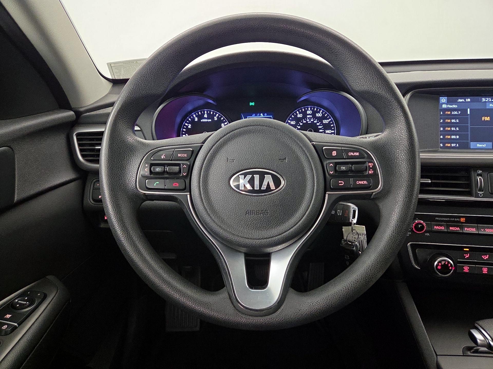 Thumbnail: 2018 Kia Optima - 10