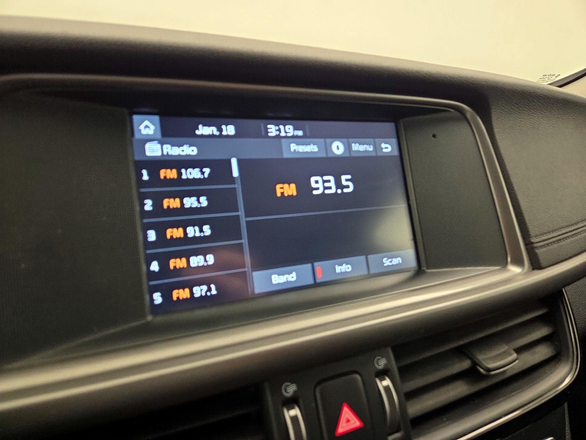 Thumbnail: 2018 Kia Optima - 15