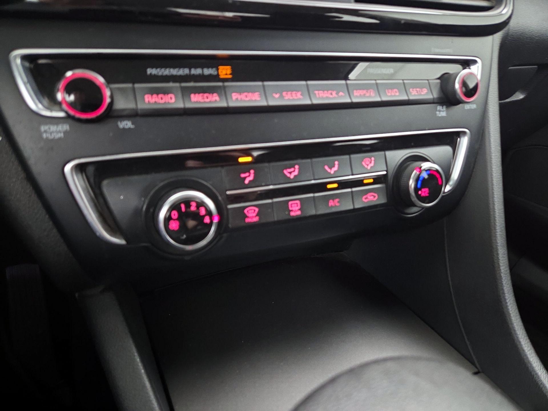 Thumbnail: 2018 Kia Optima - 16