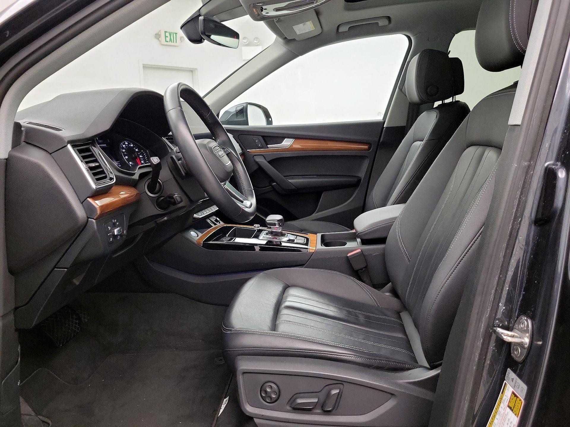 Thumbnail: 2023 Audi Q5 - 11