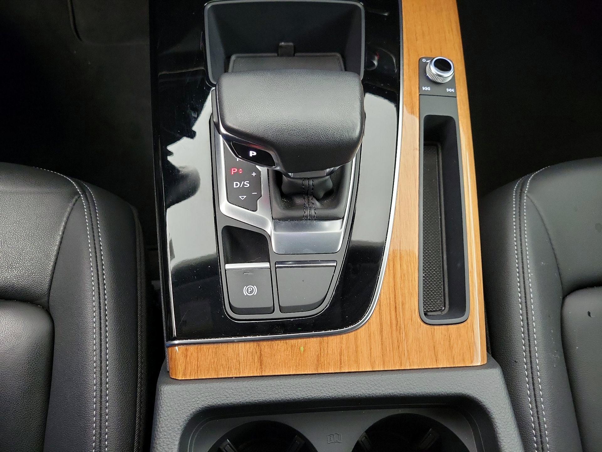 Thumbnail: 2023 Audi Q5 - 17