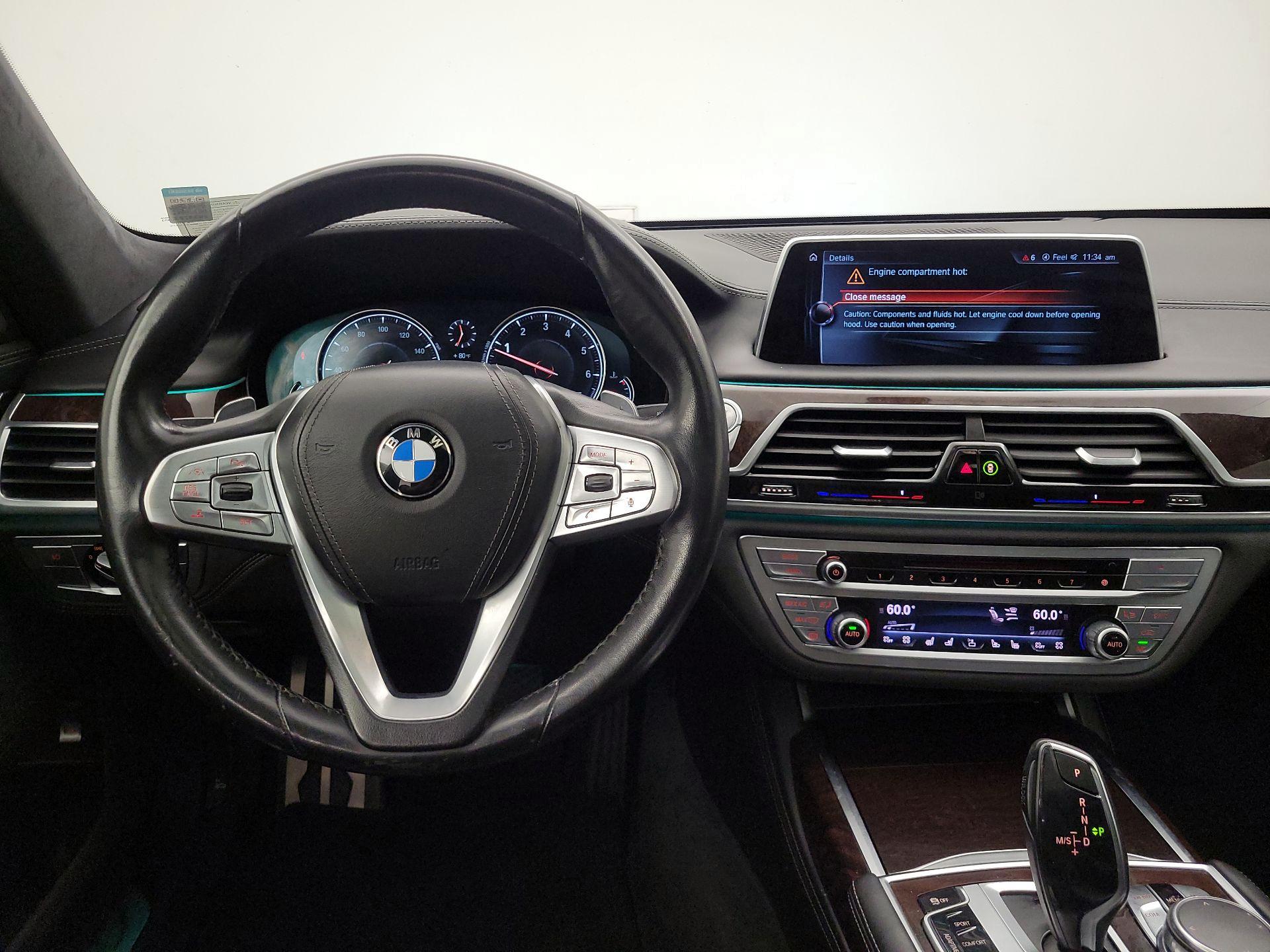 Thumbnail: 2016 BMW 7 Series - 10