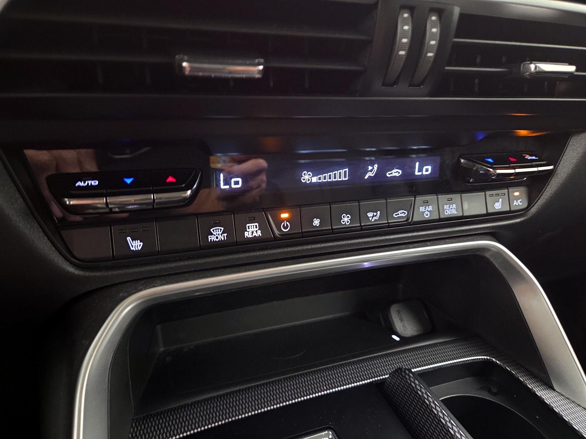 Thumbnail: 2024 Mazda CX-90 - 16