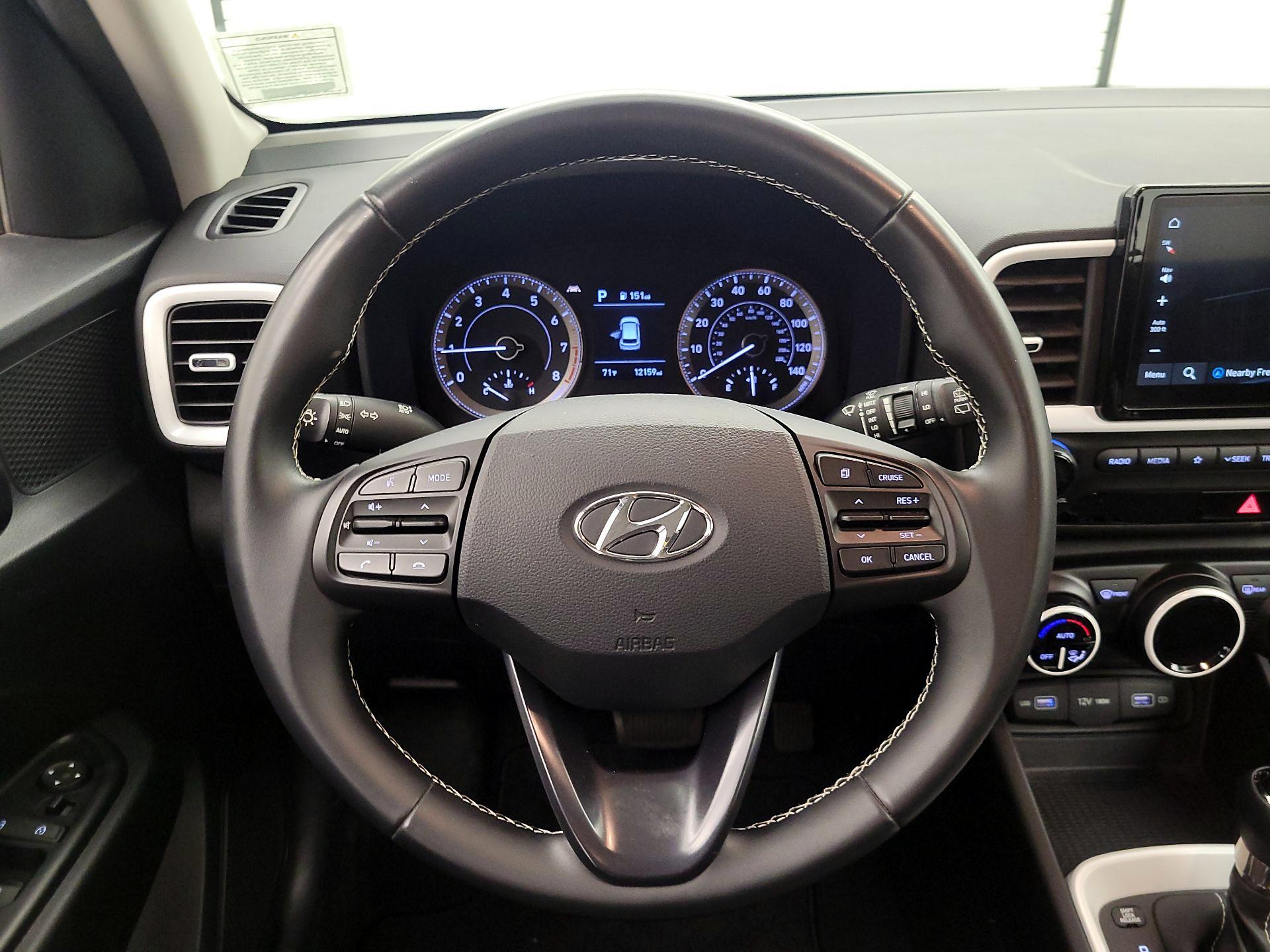 Thumbnail: 2022 Hyundai Venue - 10