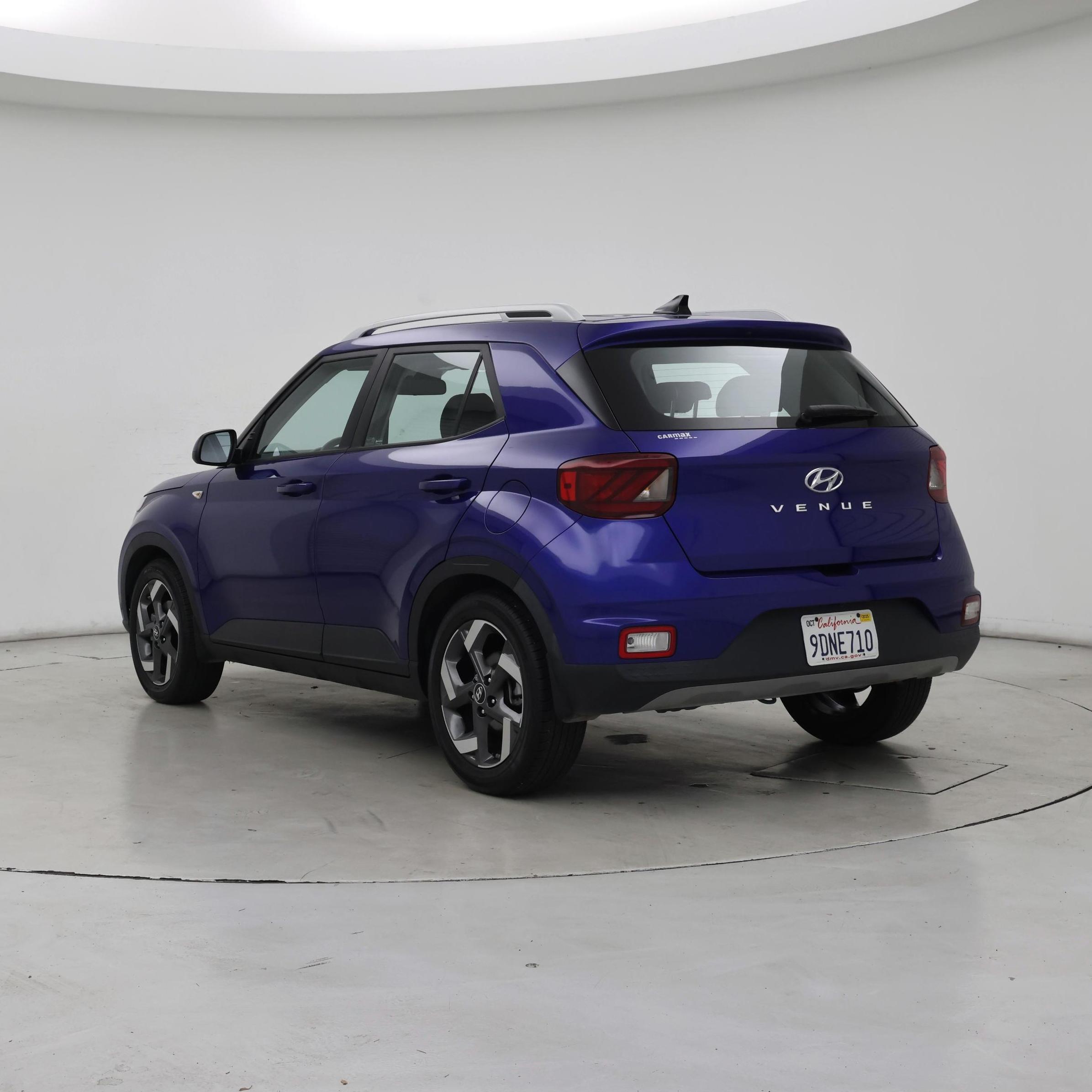 Thumbnail: 2022 Hyundai Venue - 2