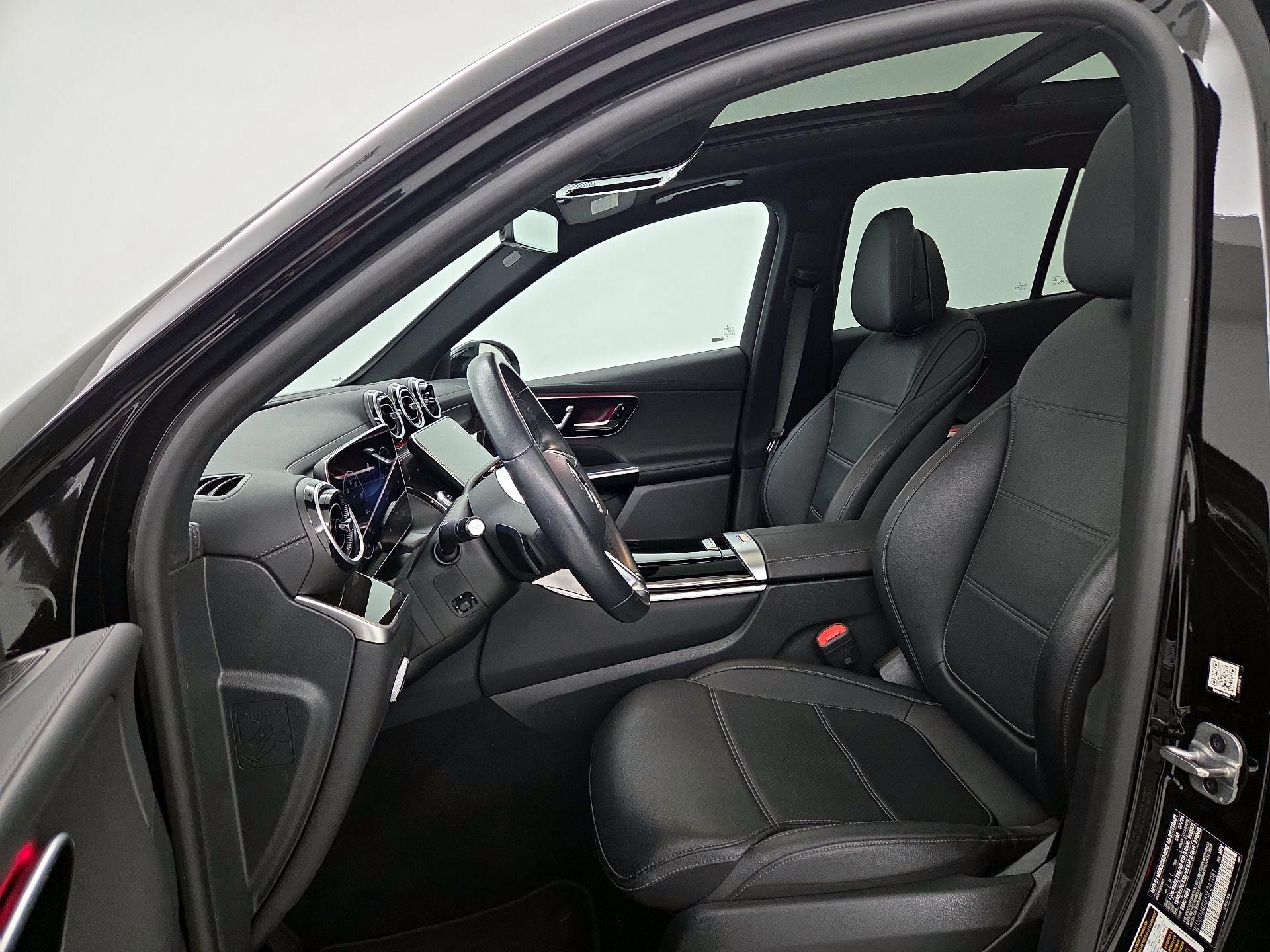 Thumbnail: 2025 Mercedes-Benz GLC - 11