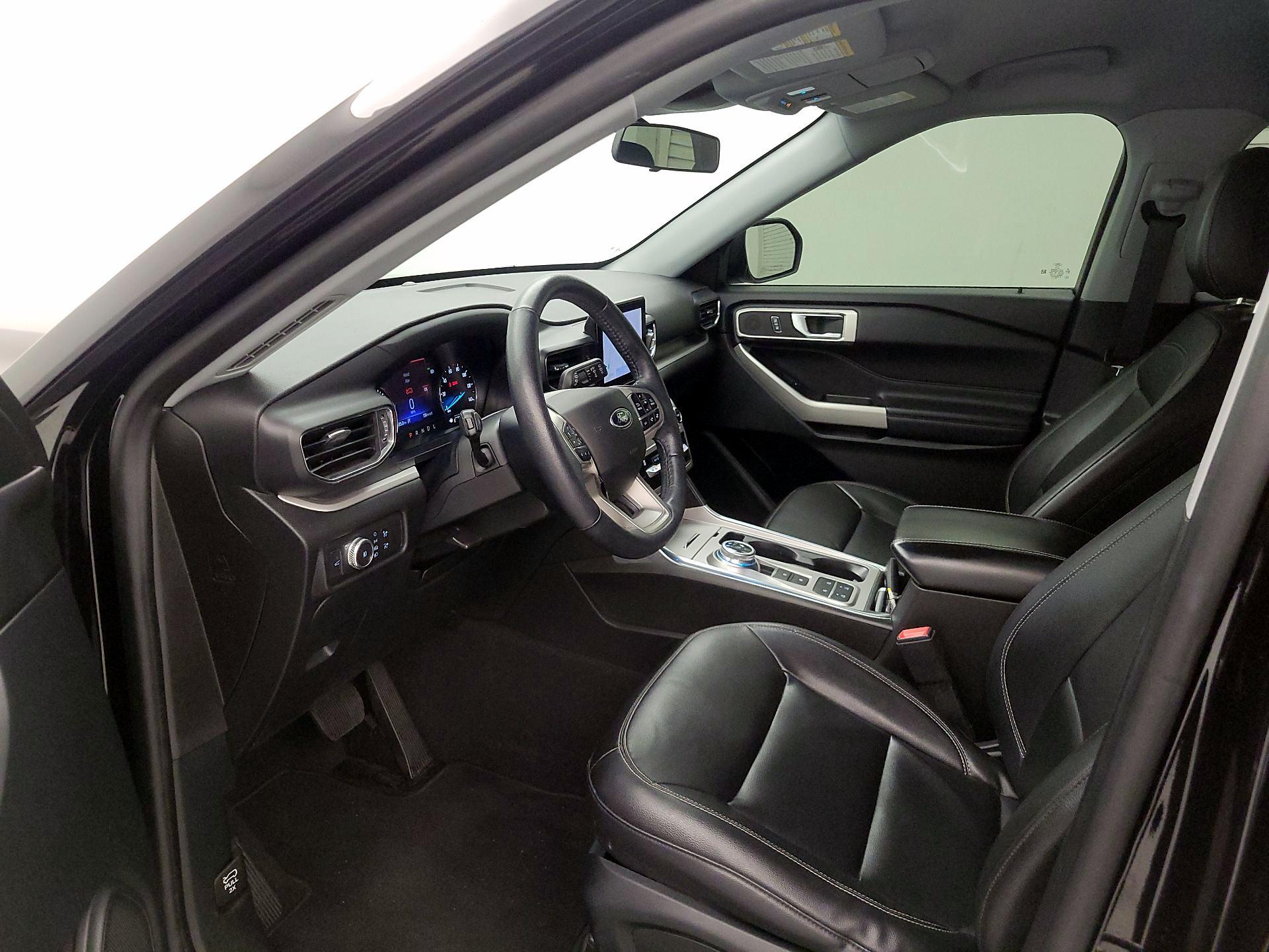 Thumbnail: 2021 Ford Explorer - 11