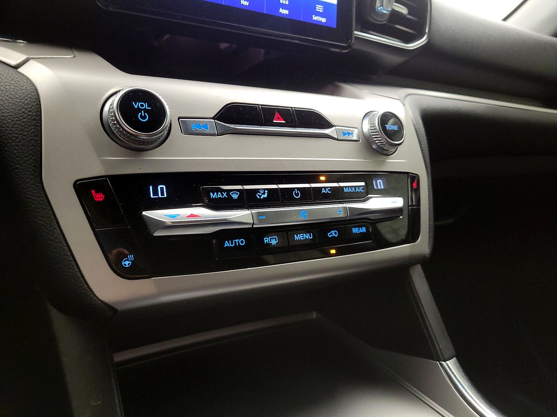 Thumbnail: 2021 Ford Explorer - 17