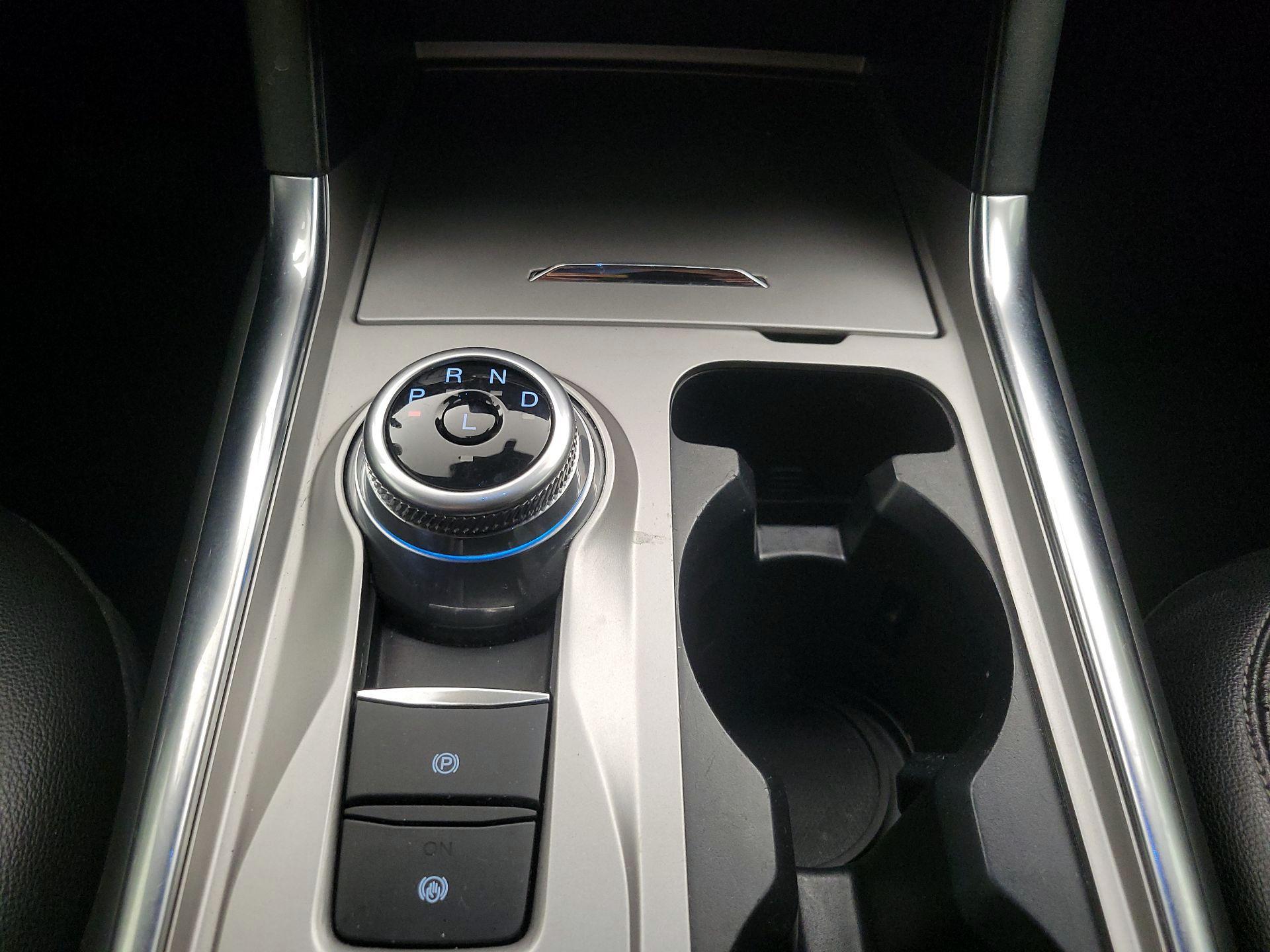 Thumbnail: 2021 Ford Explorer - 18