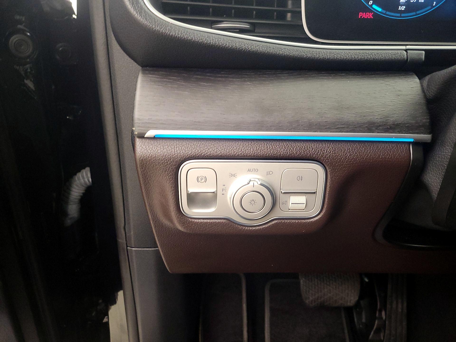 Thumbnail: 2021 Mercedes-Benz GLE - 13