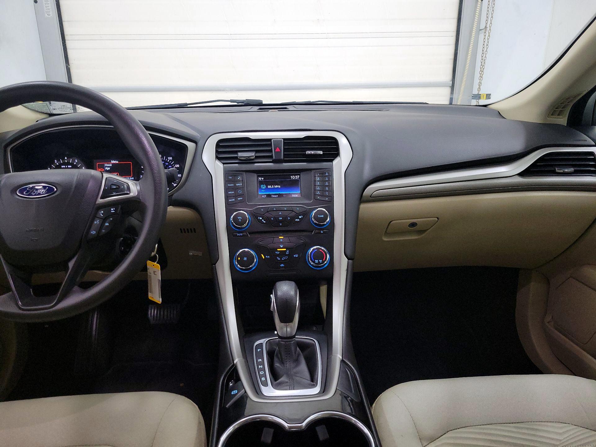 Thumbnail: 2016 Ford Fusion - 9