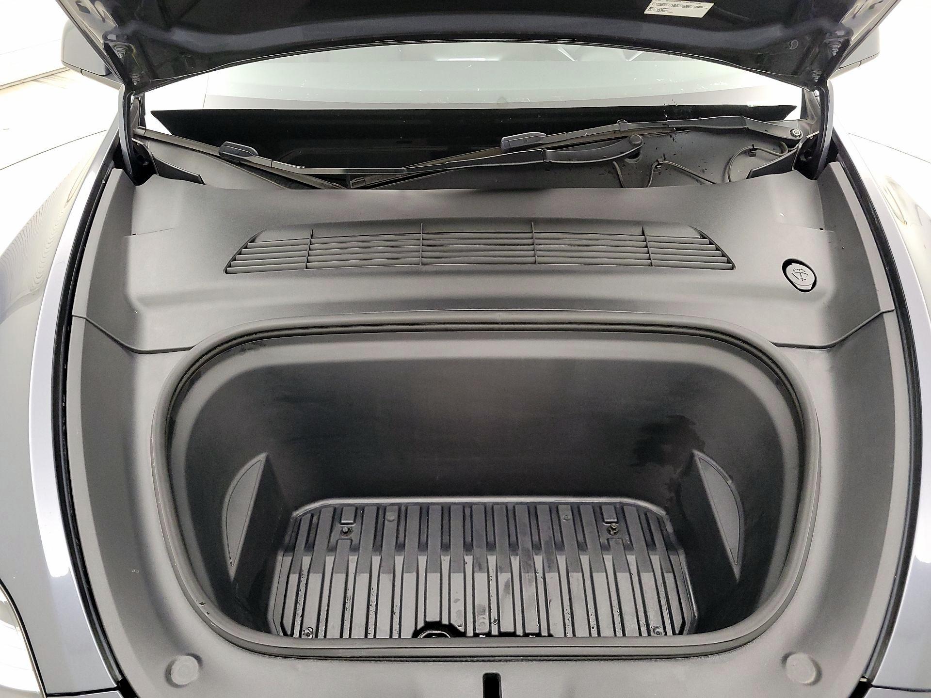 Thumbnail: 2023 Tesla Model Y - 20