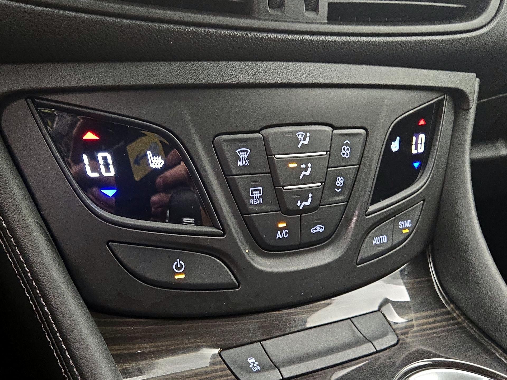 Thumbnail: 2020 Buick Envision - 17