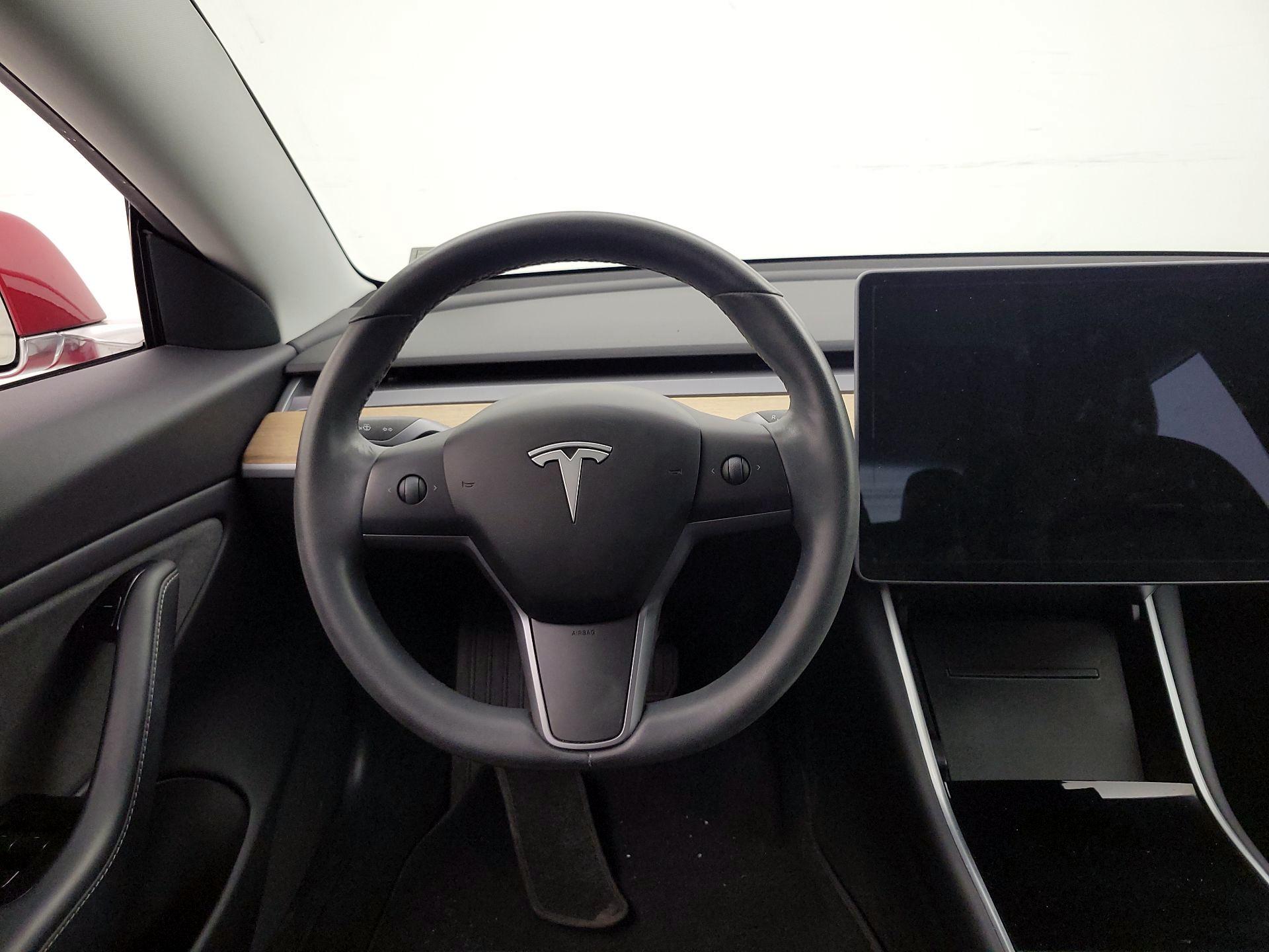 Thumbnail: 2019 Tesla Model 3 - 10