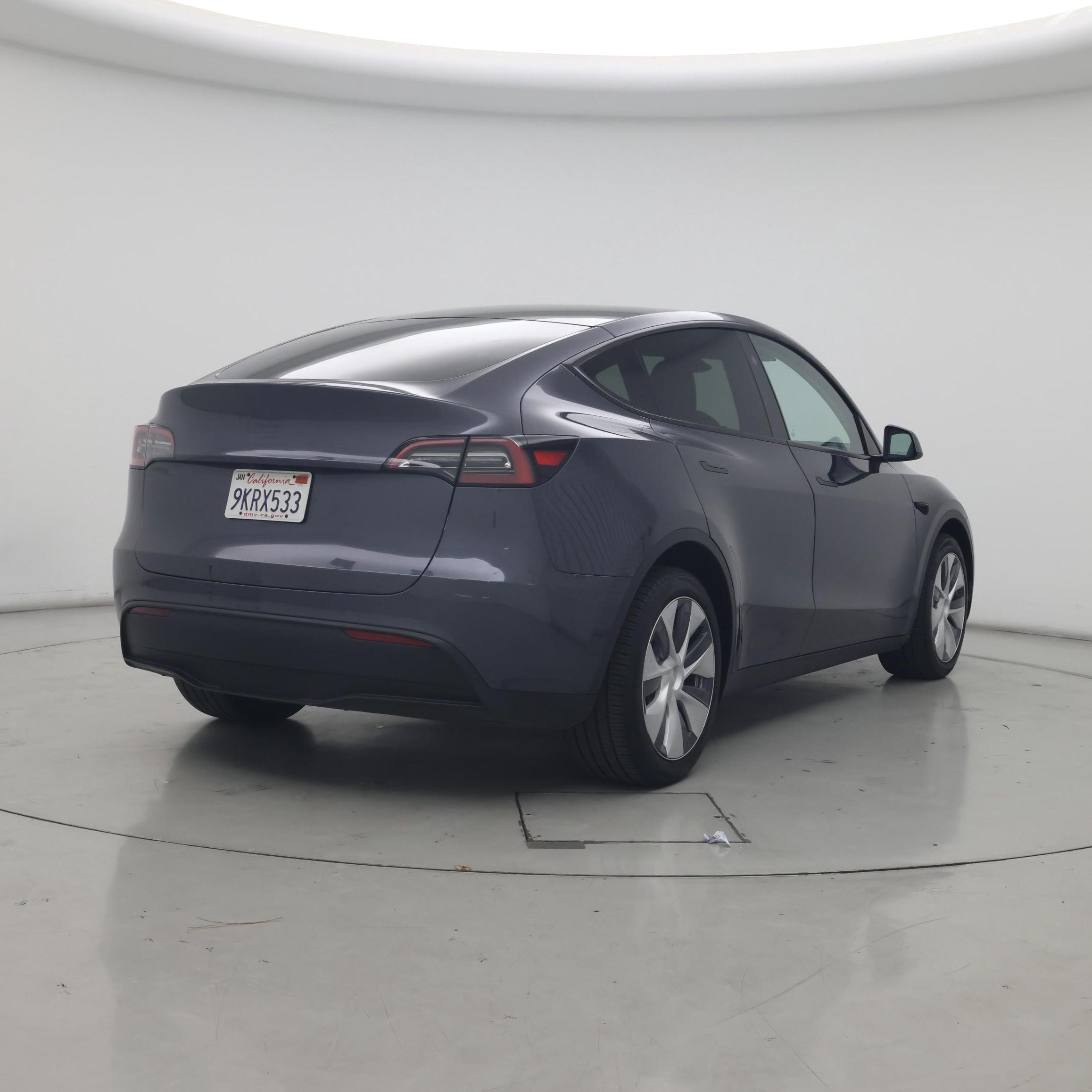 Thumbnail: 2023 Tesla Model Y - 8