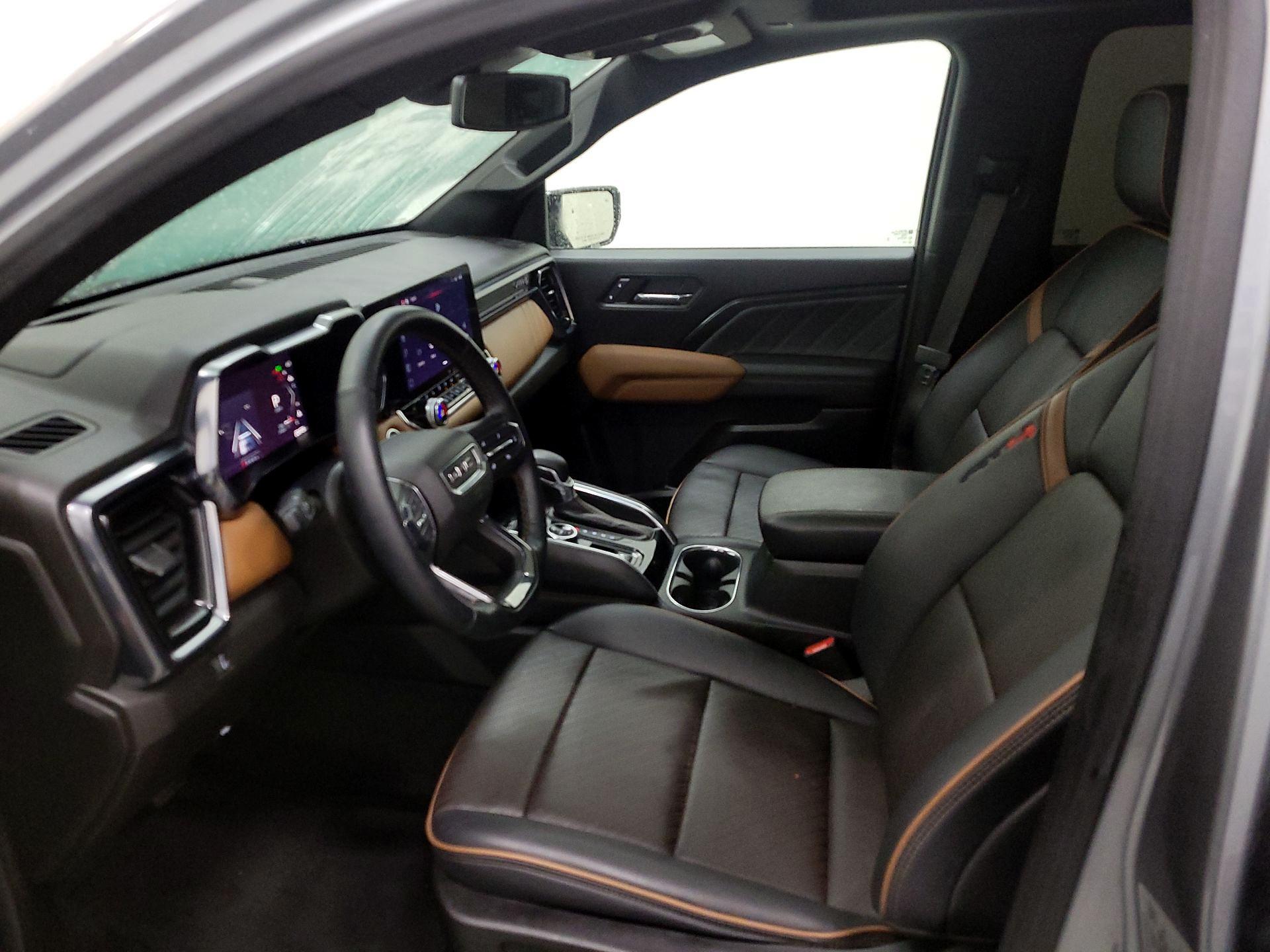 Thumbnail: 2024 GMC Canyon - 11