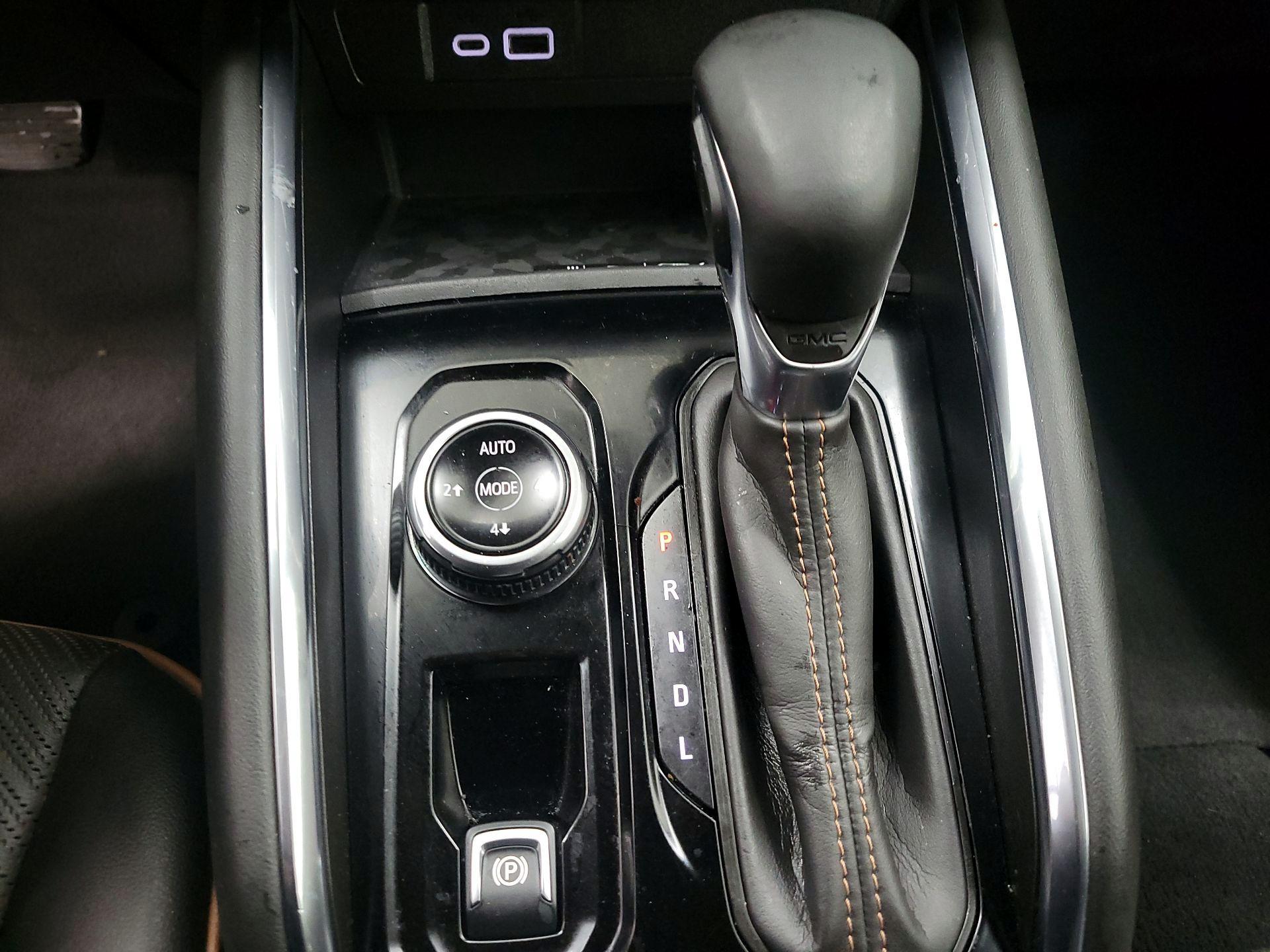 Thumbnail: 2024 GMC Canyon - 17