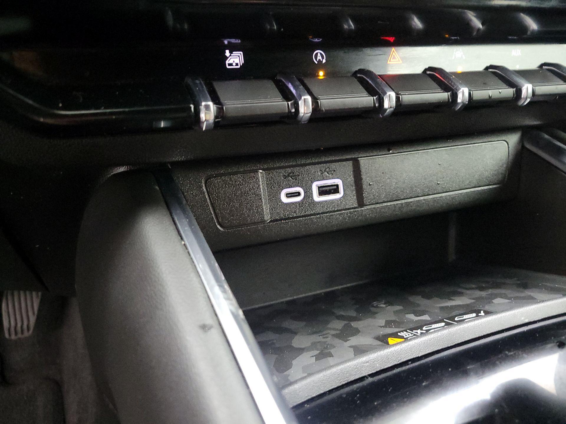 Thumbnail: 2024 GMC Canyon - 18