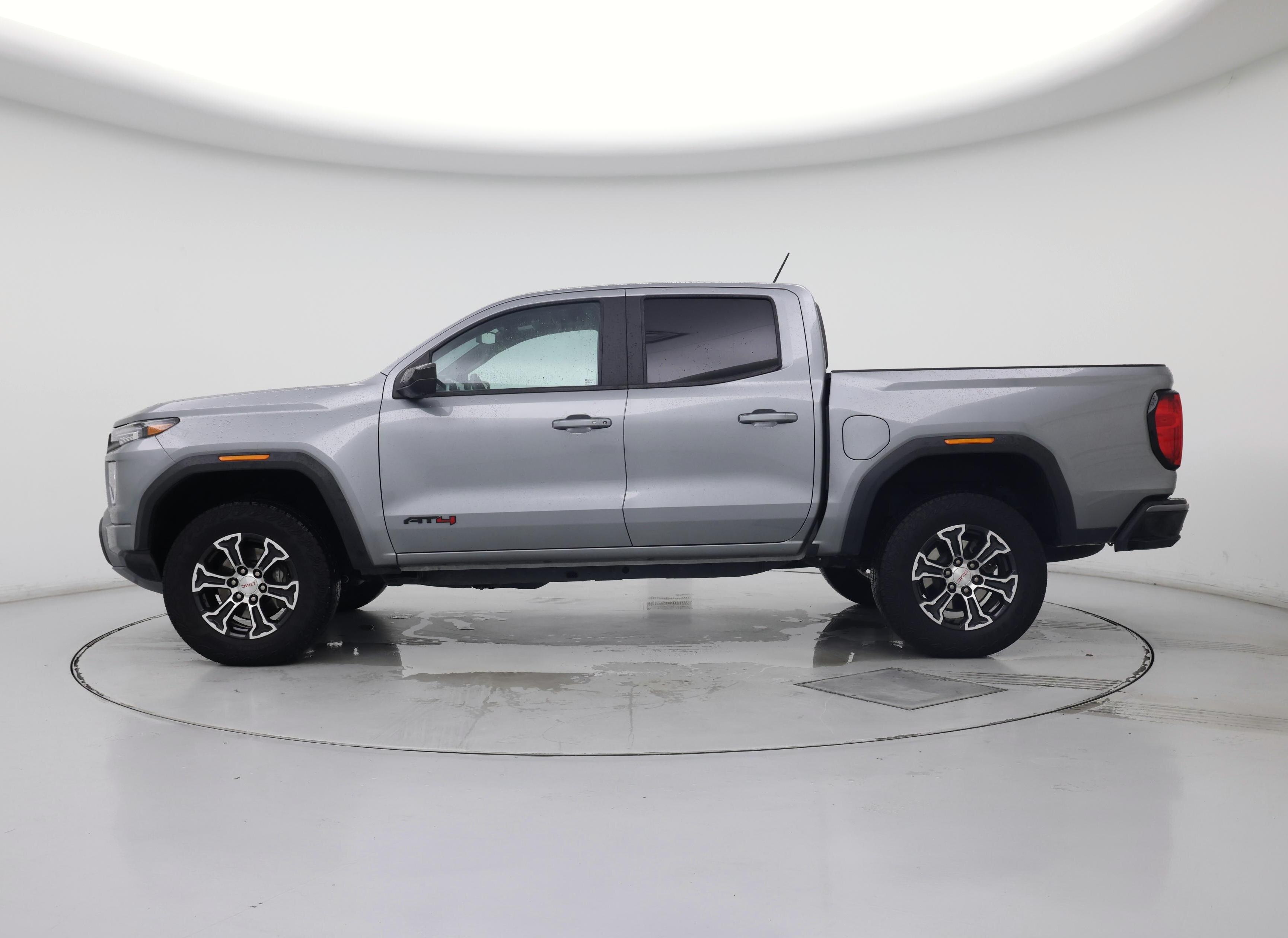 Thumbnail: 2024 GMC Canyon - 3