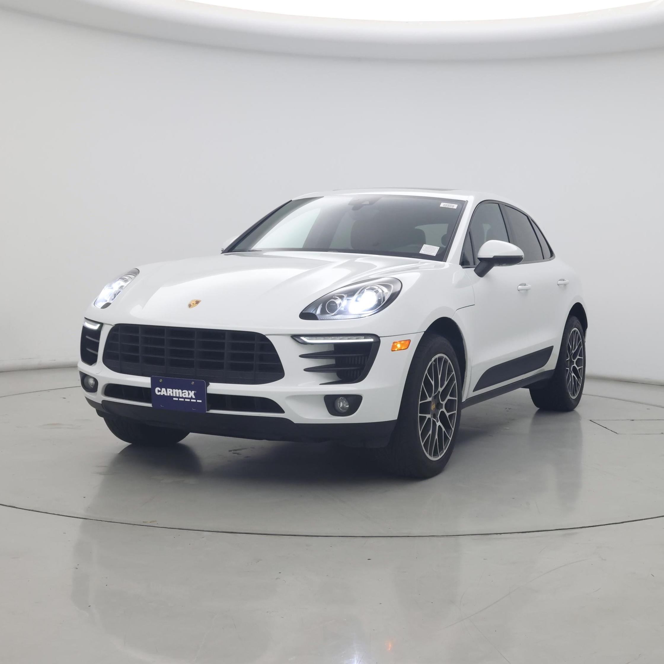 Thumbnail: 2017 Porsche Macan - 4