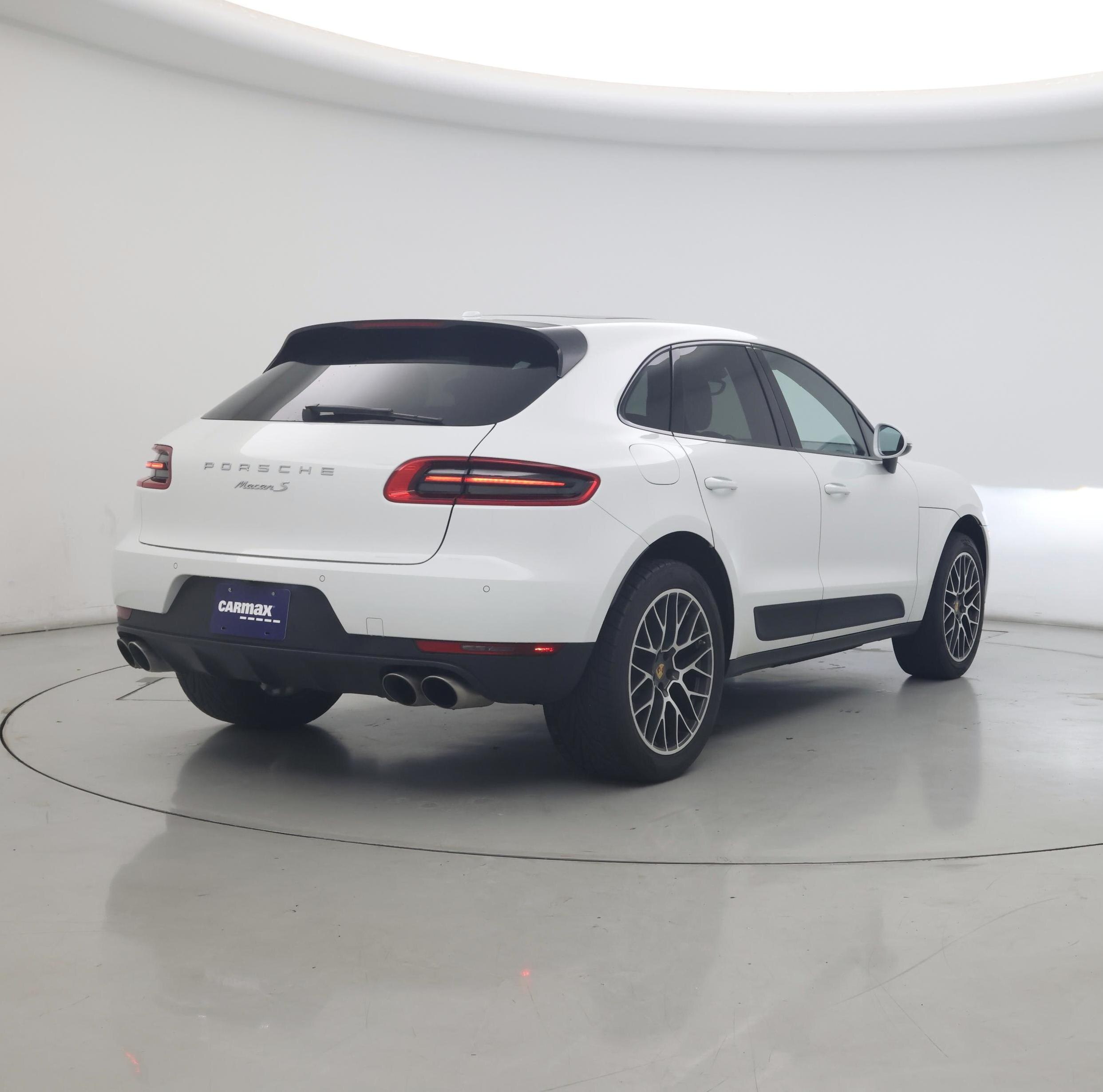 Thumbnail: 2017 Porsche Macan - 8