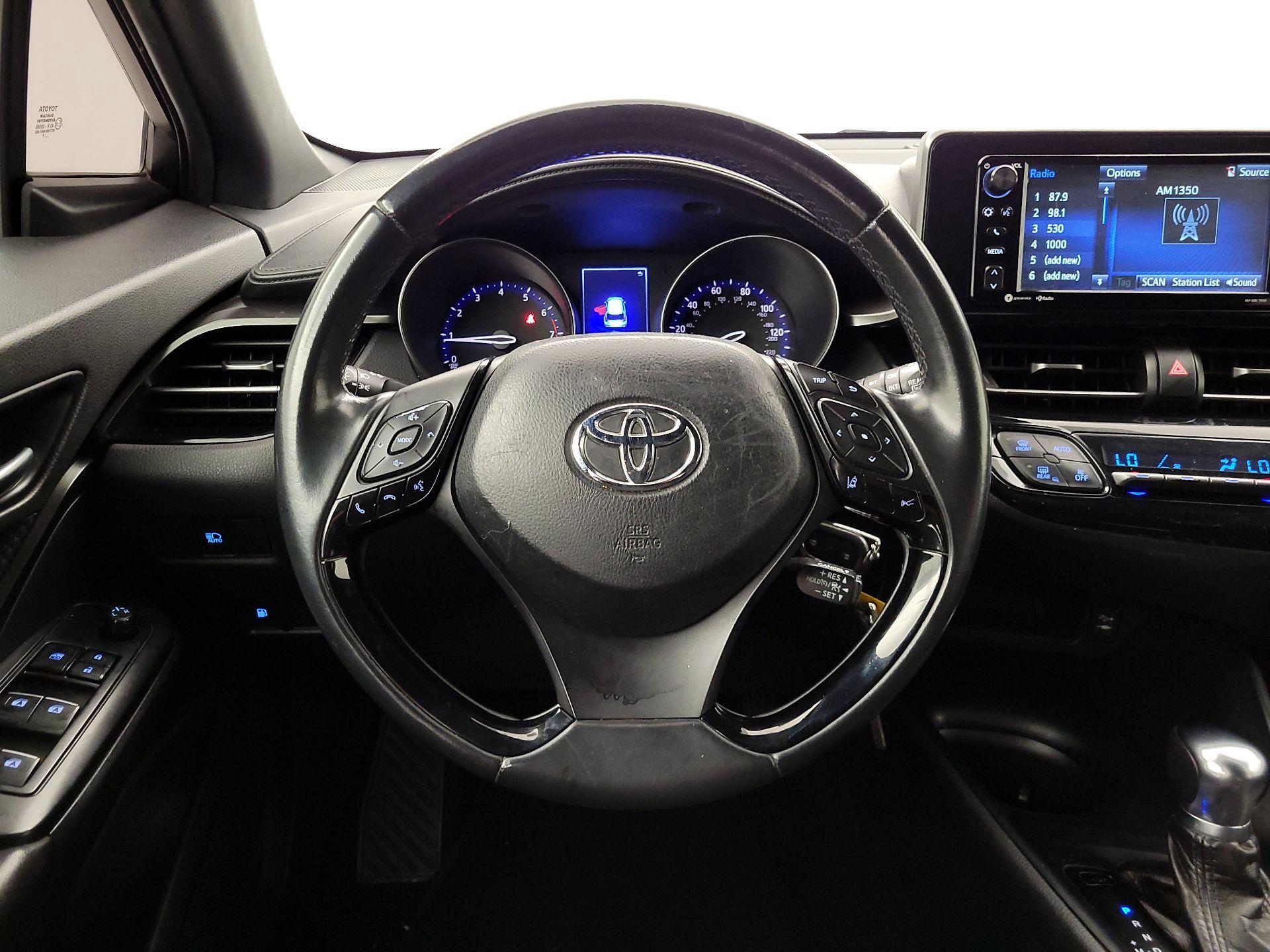 Thumbnail: 2018 Toyota C-HR - 10