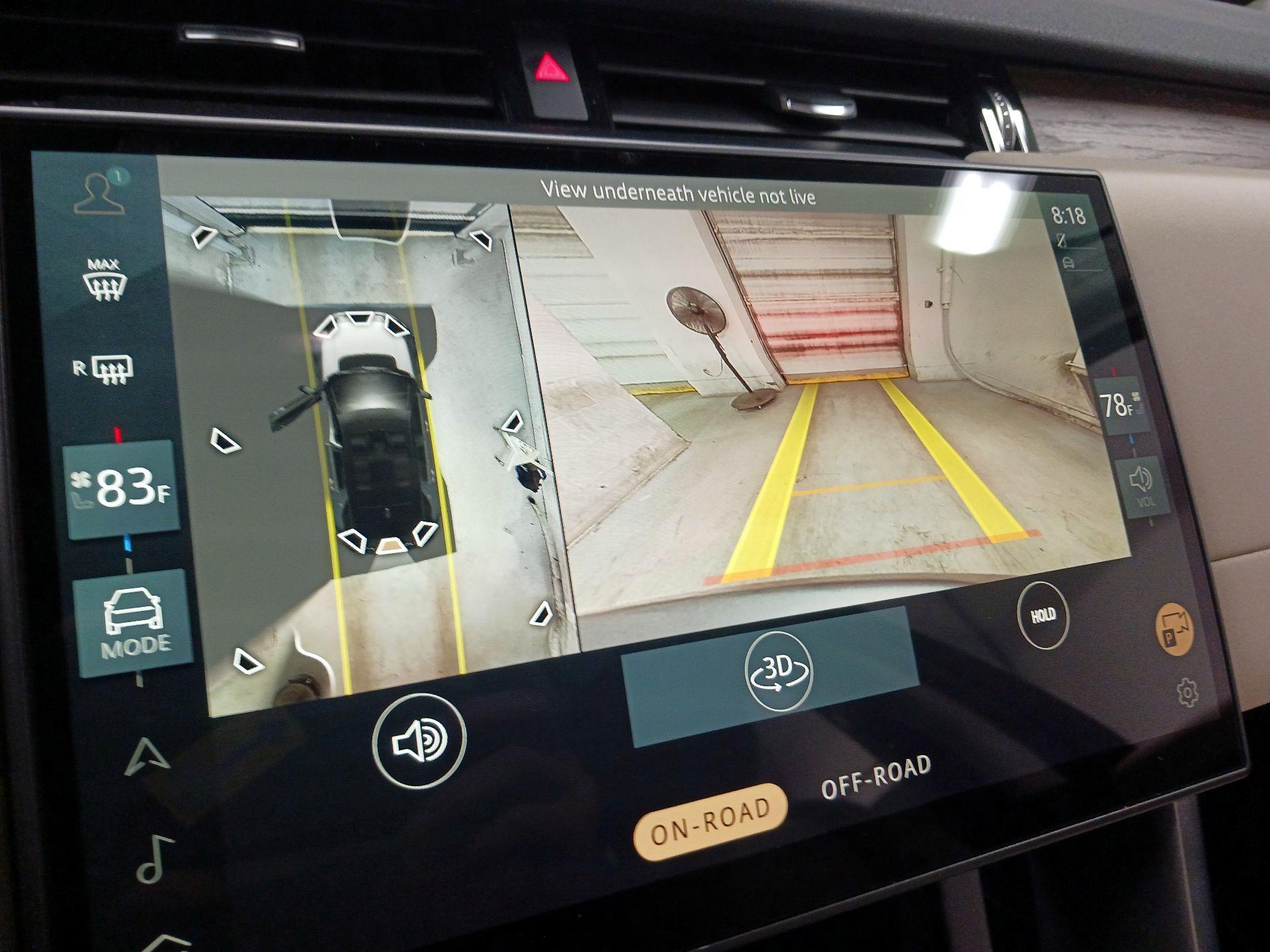 Thumbnail: 2024 Land Rover Discovery Sport - 11