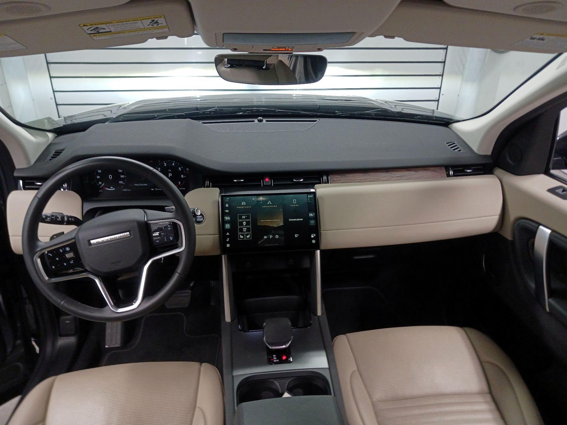 Thumbnail: 2024 Land Rover Discovery Sport - 8