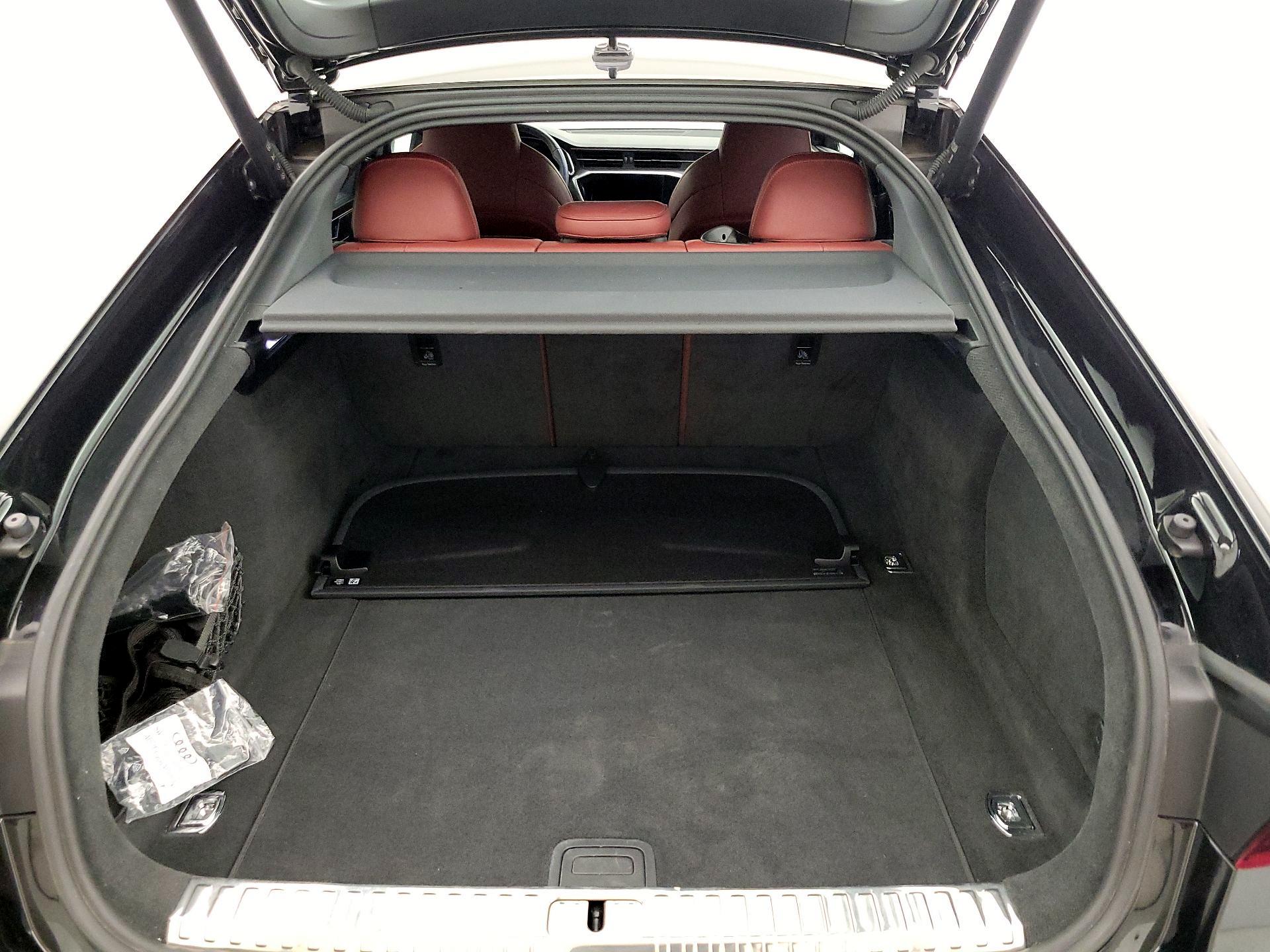 Thumbnail: 2022 Audi S7 - 19