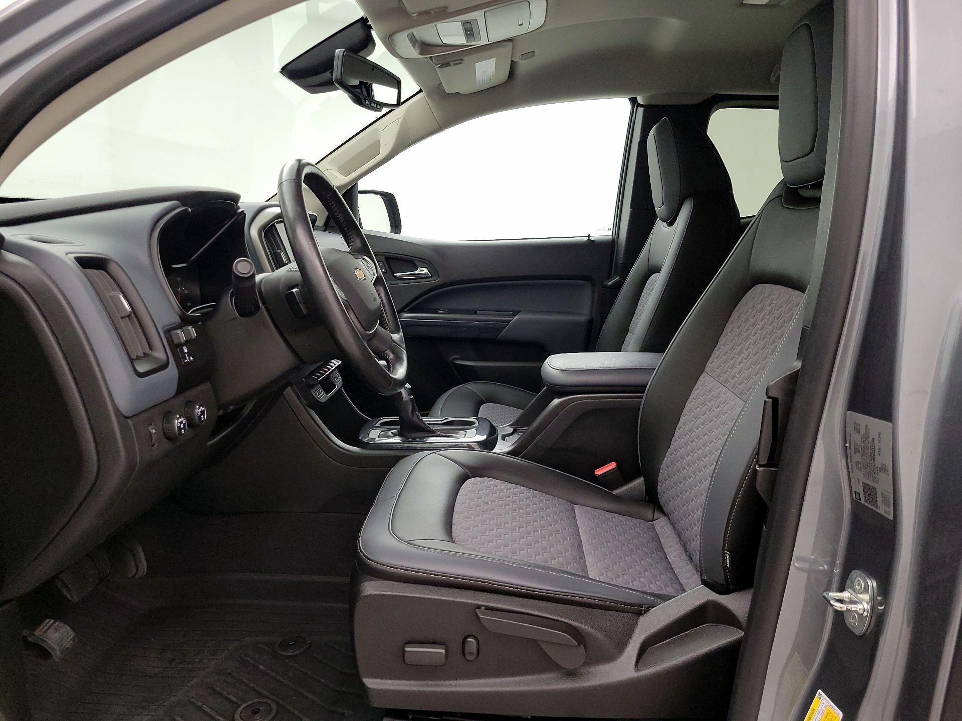 Thumbnail: 2022 Chevrolet Colorado - 11