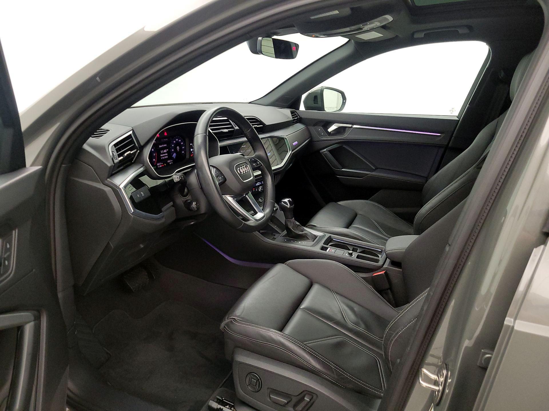 Thumbnail: 2023 Audi Q3 - 11